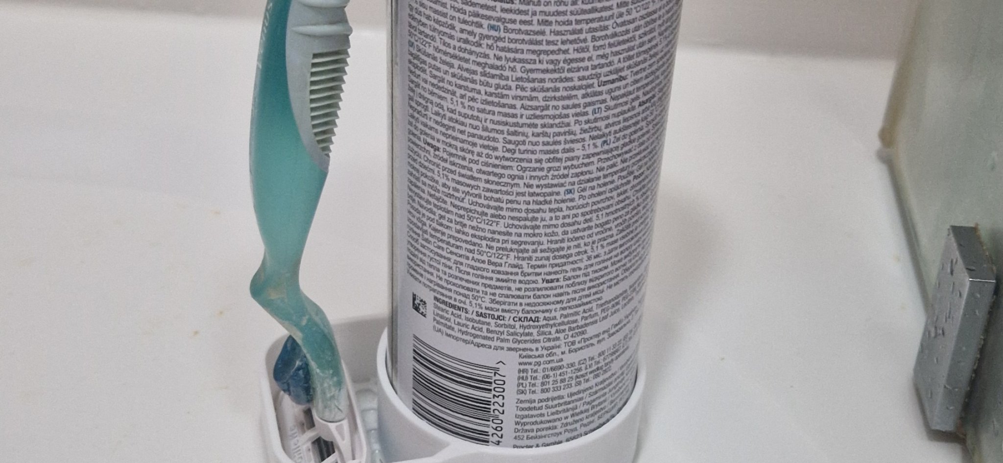 Giá đỡ gel cạo râu Gillette Venus với đáy tổ ong