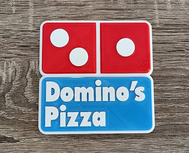 Biểu tượng Pizza Domino năm 1996 với thiết kế 3D