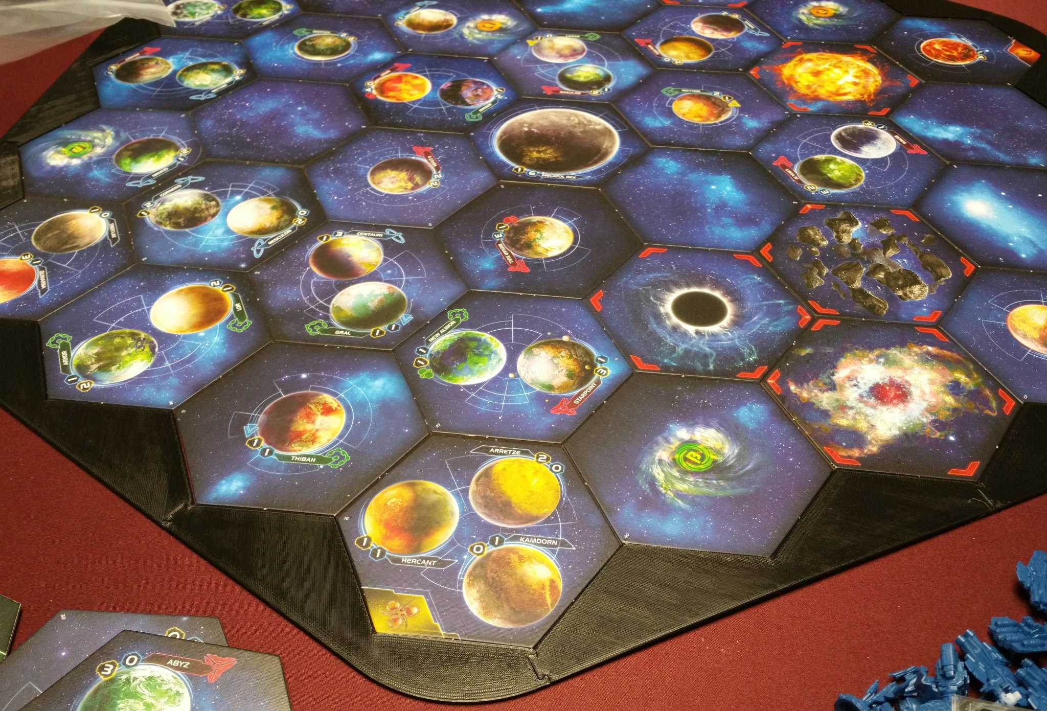 Khung thiên hà Twilight Imperium 4 cho trò chơi bàn