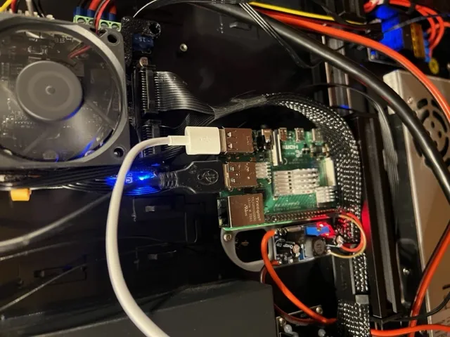 Giá đỡ Raspberry Pi 4b cho máy in CR-10 Smart Pro