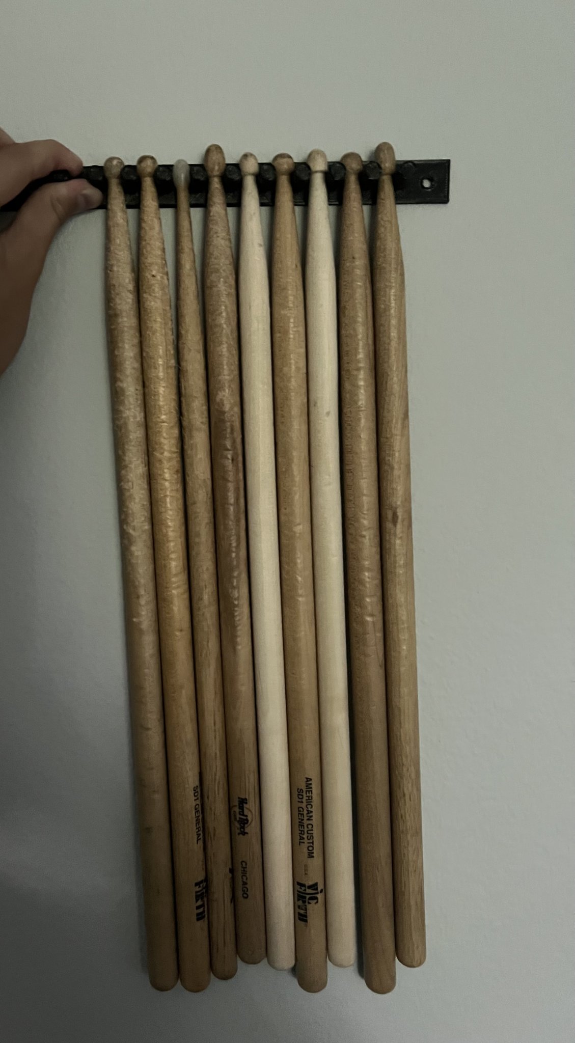 Giá đỡ trống treo tường cho 10 cặp gậy trống