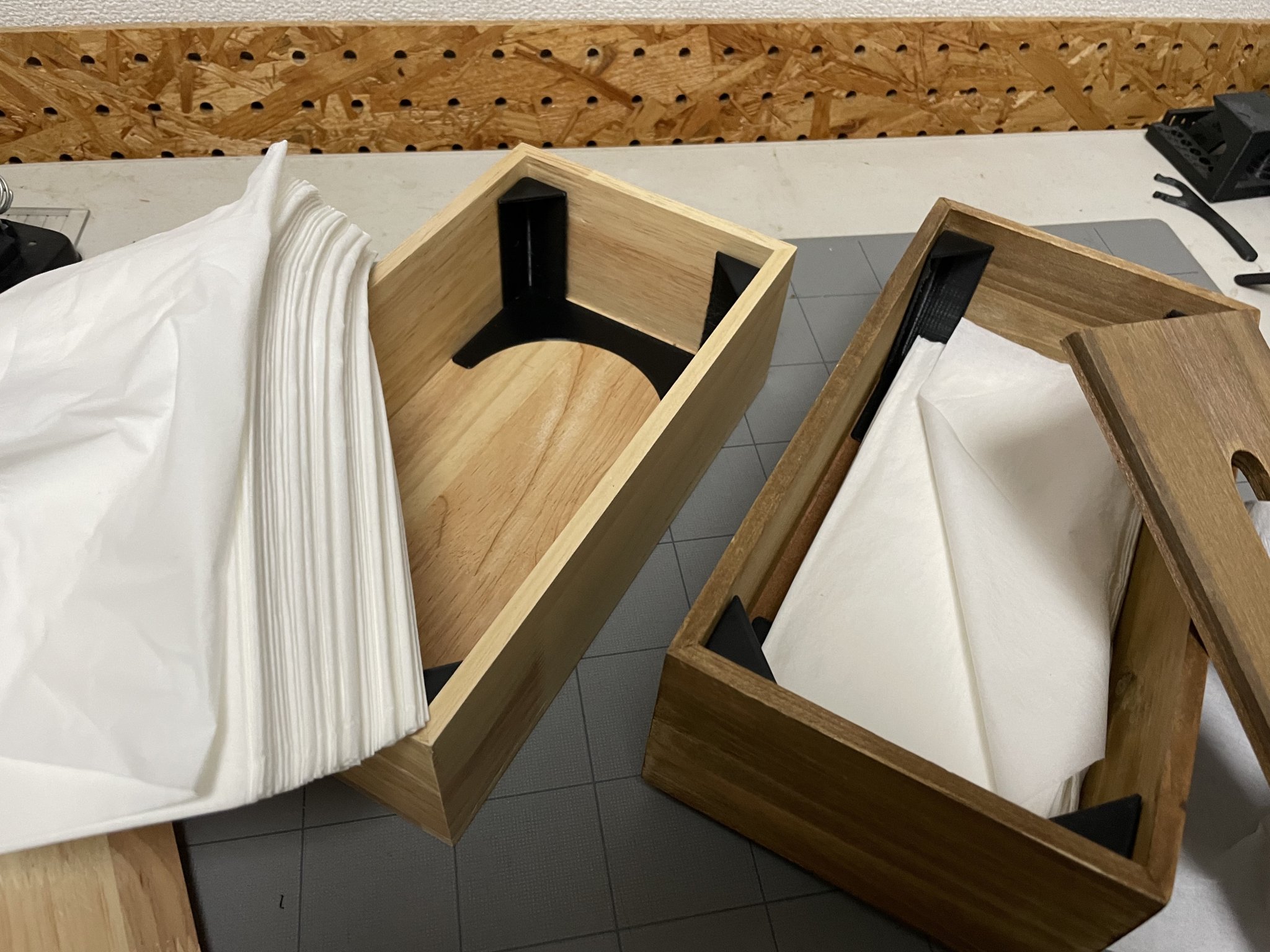 Khung đỡ nắp hộp giấy ăn thời trang