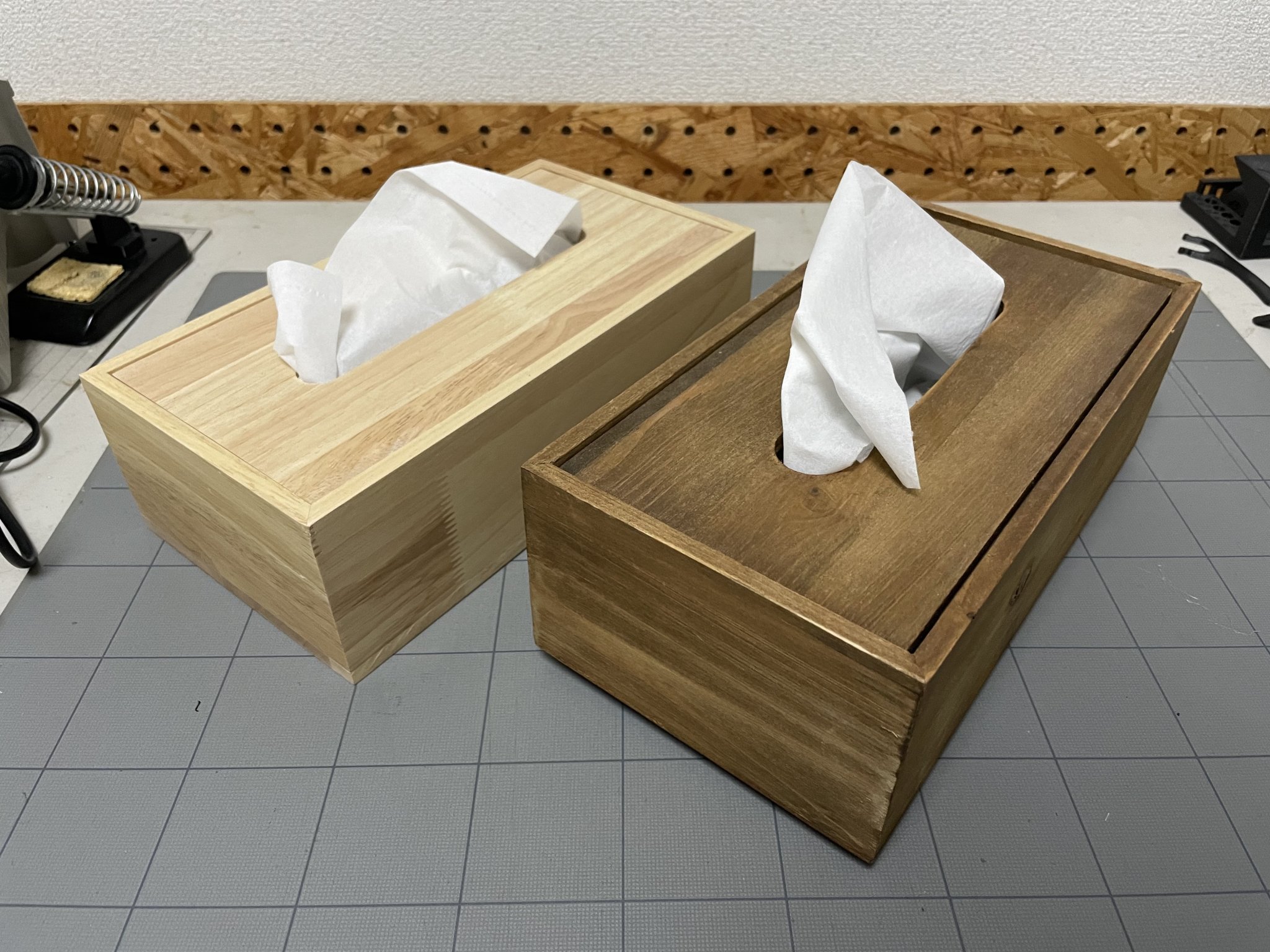 Khung đỡ nắp hộp giấy ăn thời trang