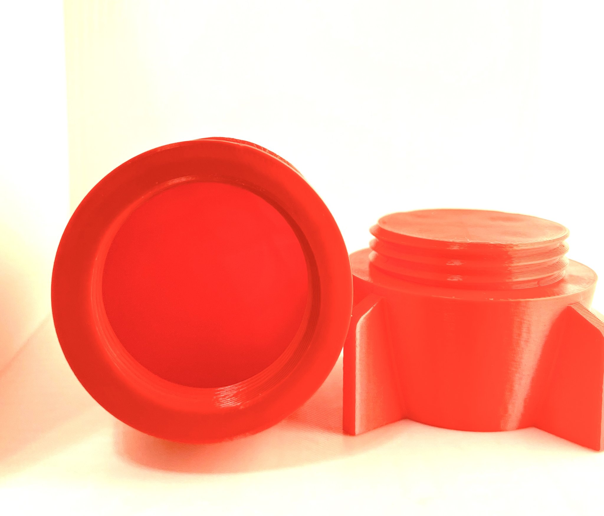 Bình đựng Nuka Cola có thể mở ra và lắp lại