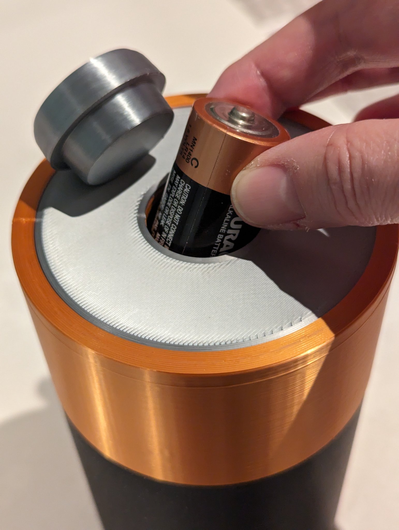 Thùng rác tái chế cho pin đã qua sử dụng