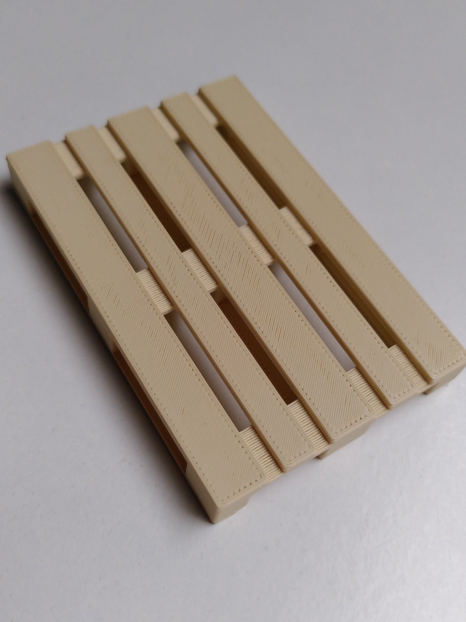 Europalette tỷ lệ 1:14,5 cho trò chơi xây dựng