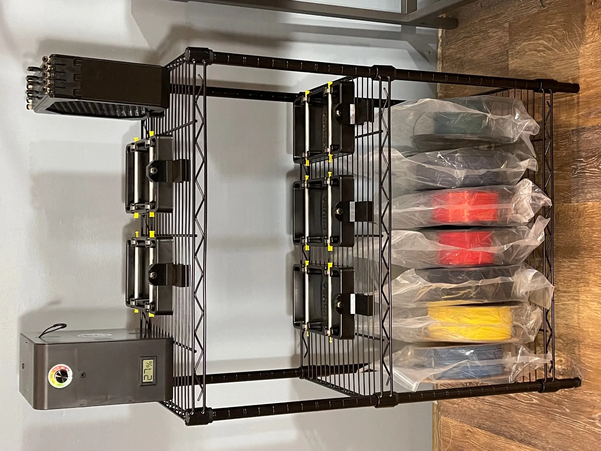 Ghim gắn MMU Spool Holder vào kệ dây HDX Home Depot