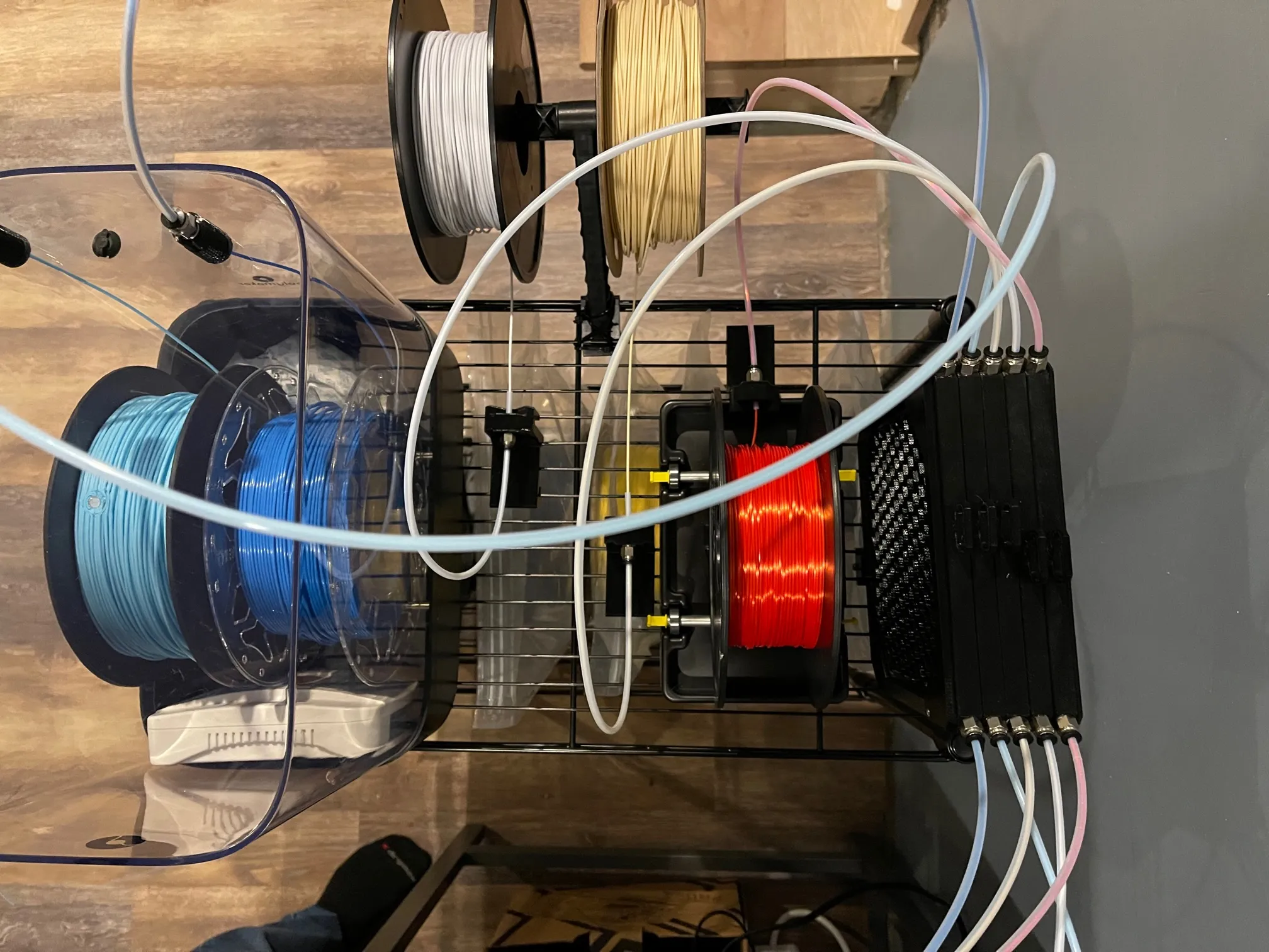 Ghim gắn MMU Spool Holder vào kệ dây HDX Home Depot