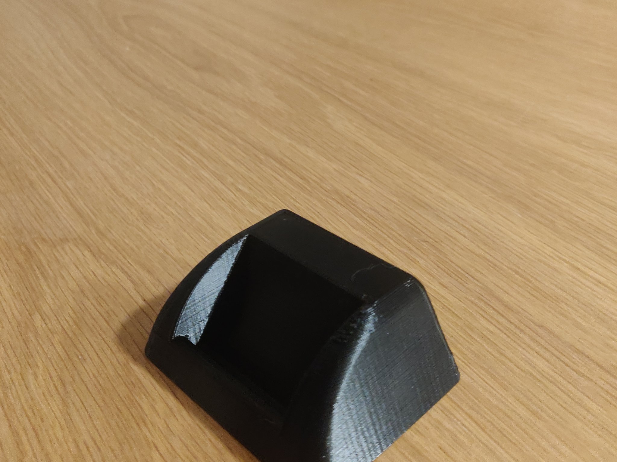 Giá đỡ đứng cho máy cắt tóc Moser 1400