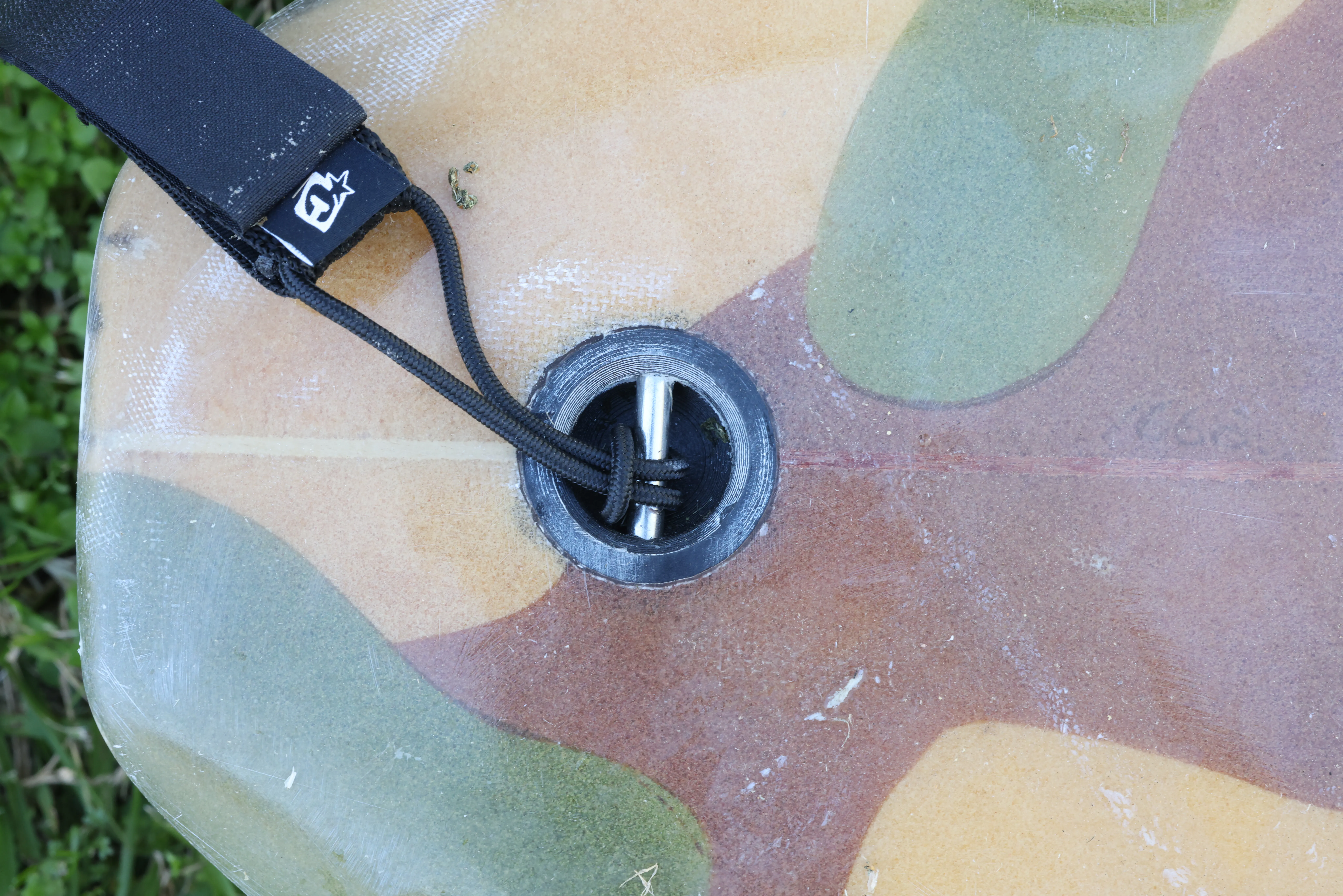 Cắm dây leash cho ván lướt sóng đường kính 40mm