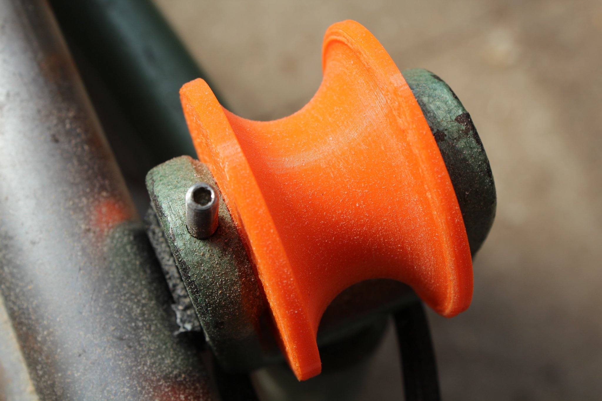 Bánh xe chạy cho bàn trượt máy cưa Rapid PK100