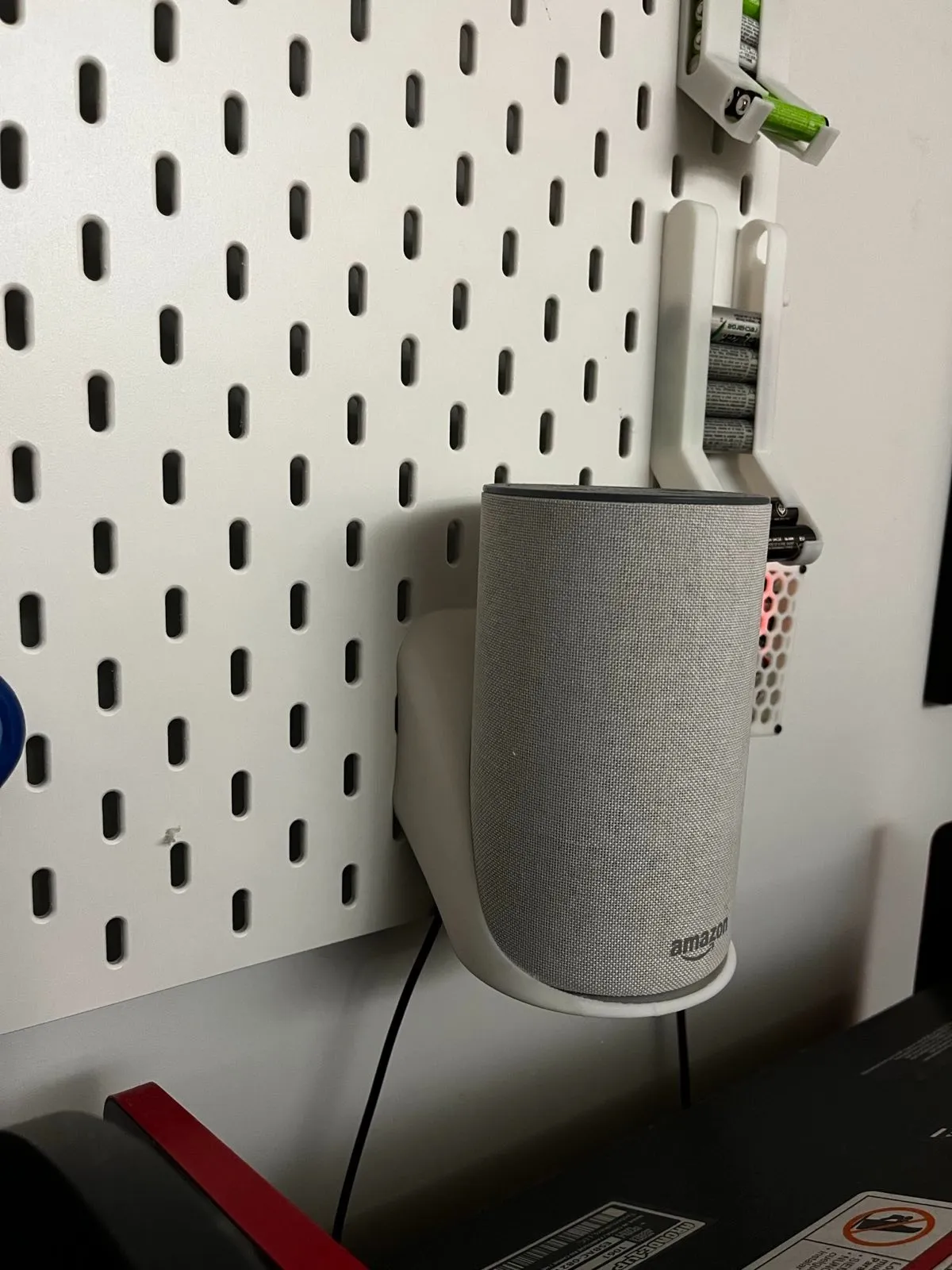 Giá đỡ Echo 2nd Gen cho bảng Skadis