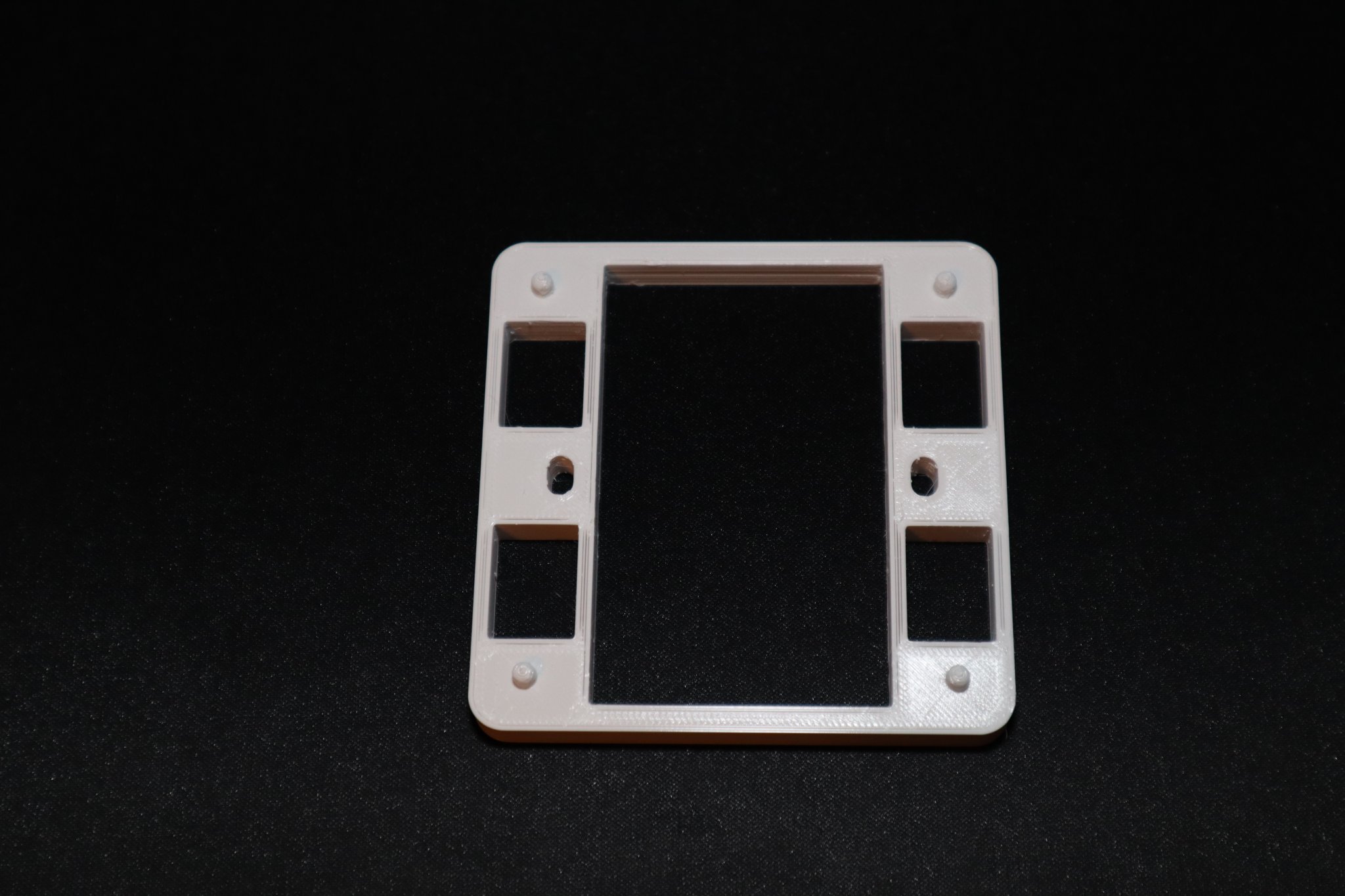 Khung mở rộng ổ cắm mạng Deltaco mỏng 8 mm