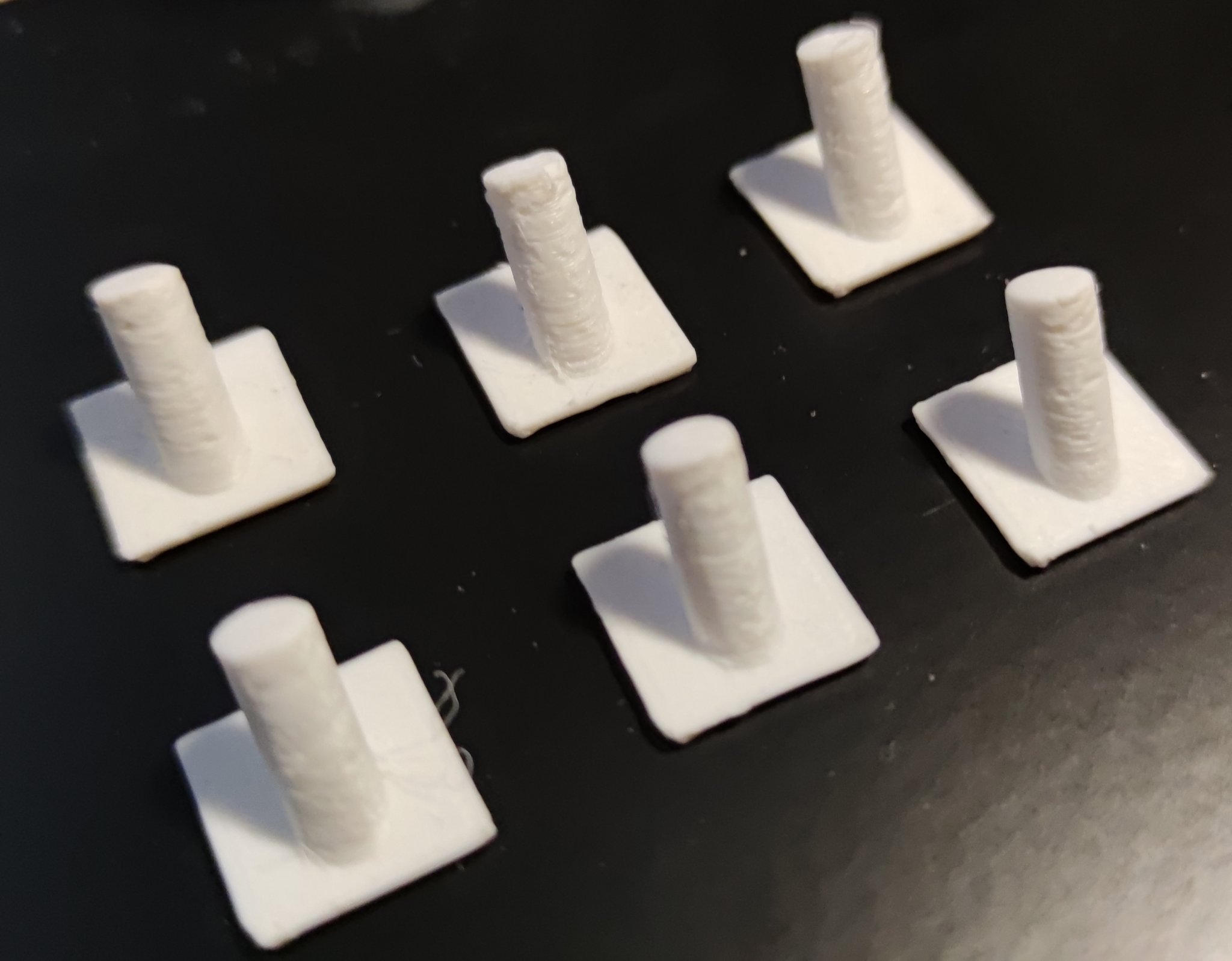 Móc treo nhẹ cho bộ sưu tập đồ trang trí