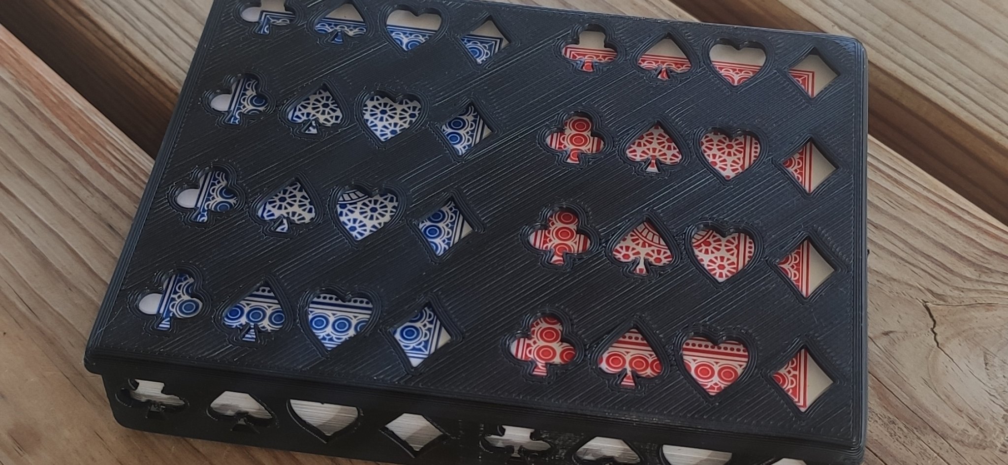 Hộp đựng thẻ chơi đơn giản