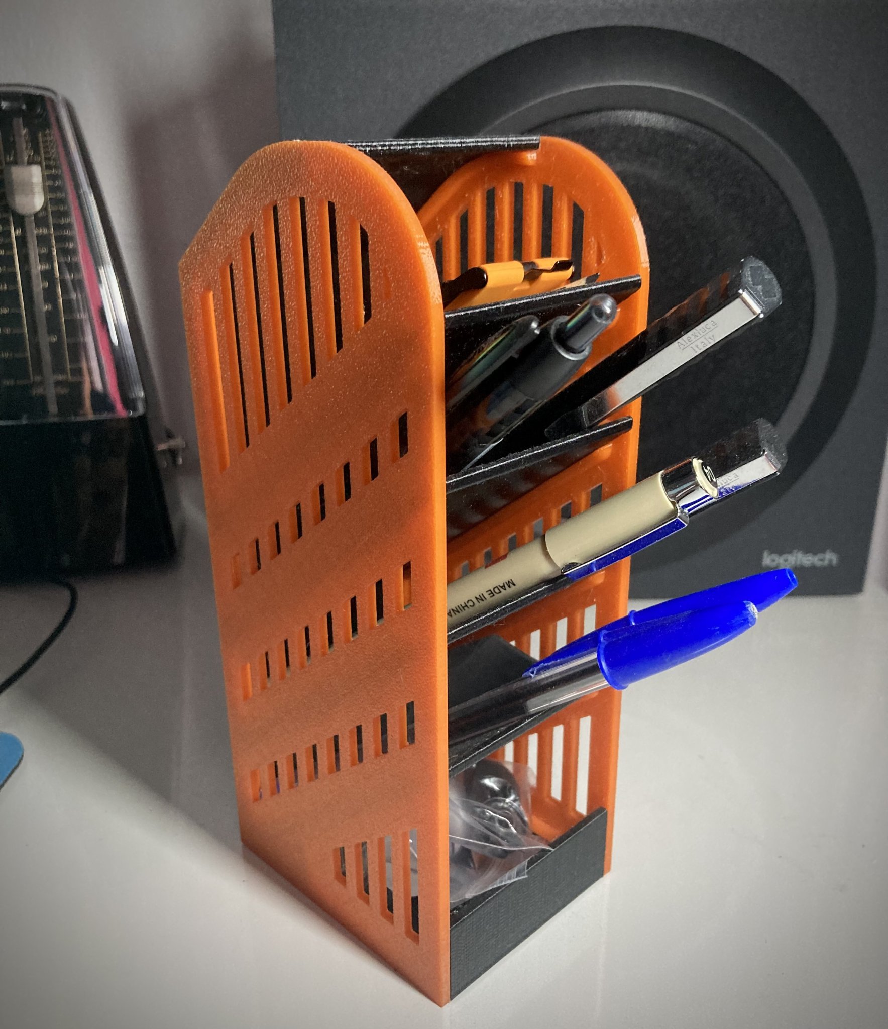 Giá đỡ bút in 3D không cần hỗ trợ