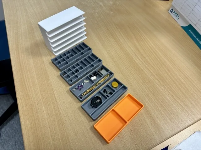 Hộp đựng linh kiện SMD nhỏ gọn cho việc hàn