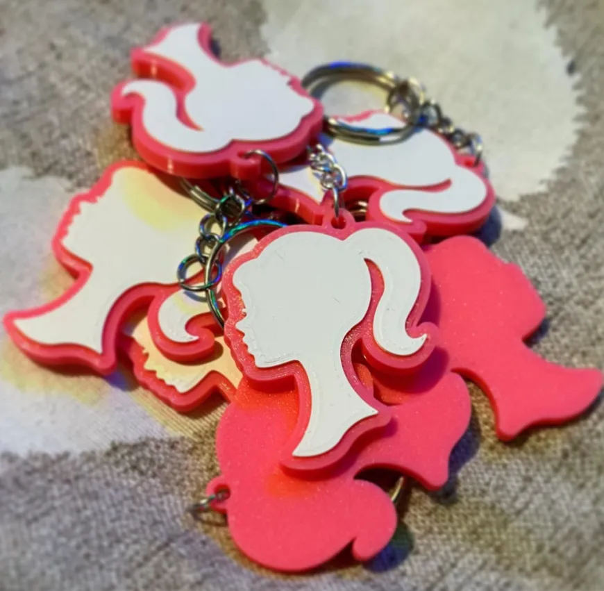 **Móc khóa Barbie đa sắc dễ in (M600)**