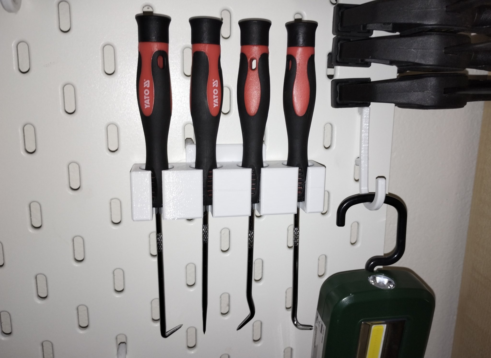 Giá đỡ dụng cụ cho tua vít và móc treo IKEA Skadis