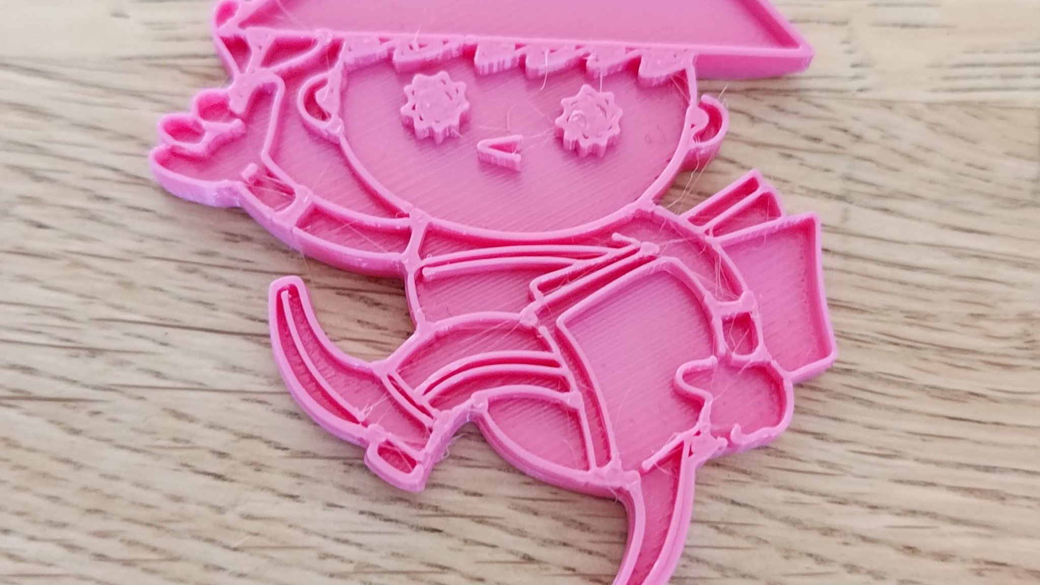 Mặt dây chuyền trẻ em với hình ảnh nhân vật Večerníček