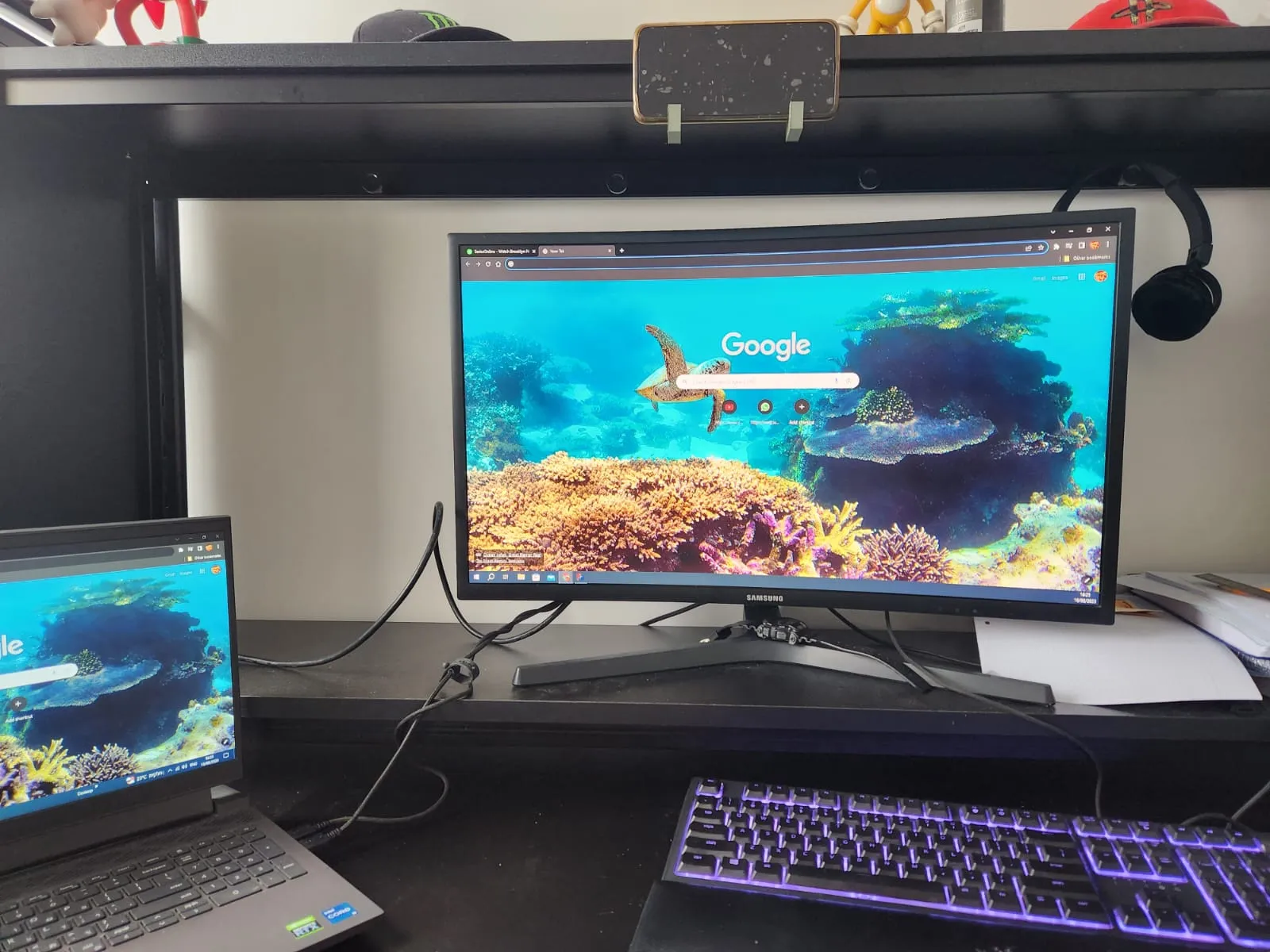 Giá đỡ điện thoại để bàn