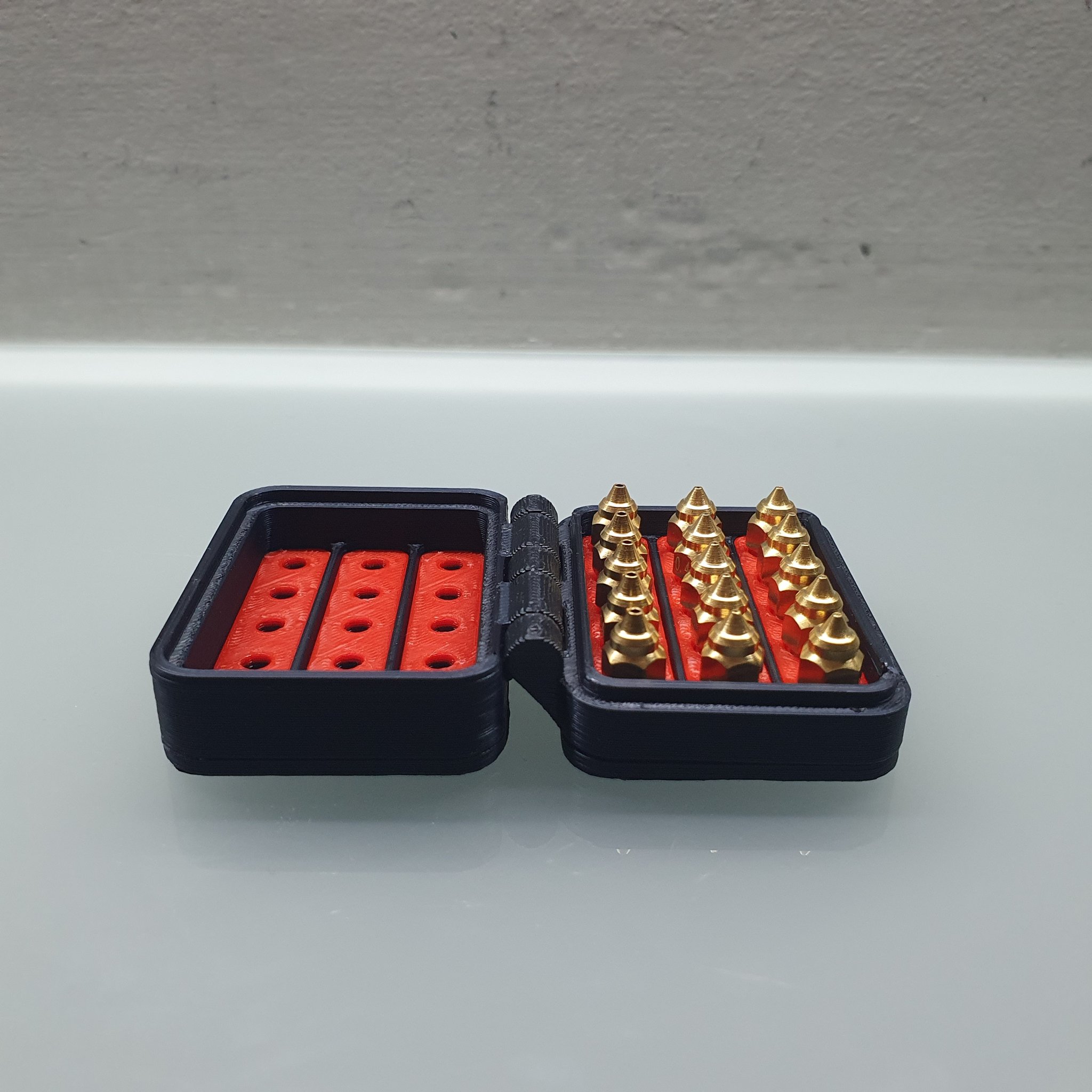 Hộp đựng đầu phun không cần hỗ trợ