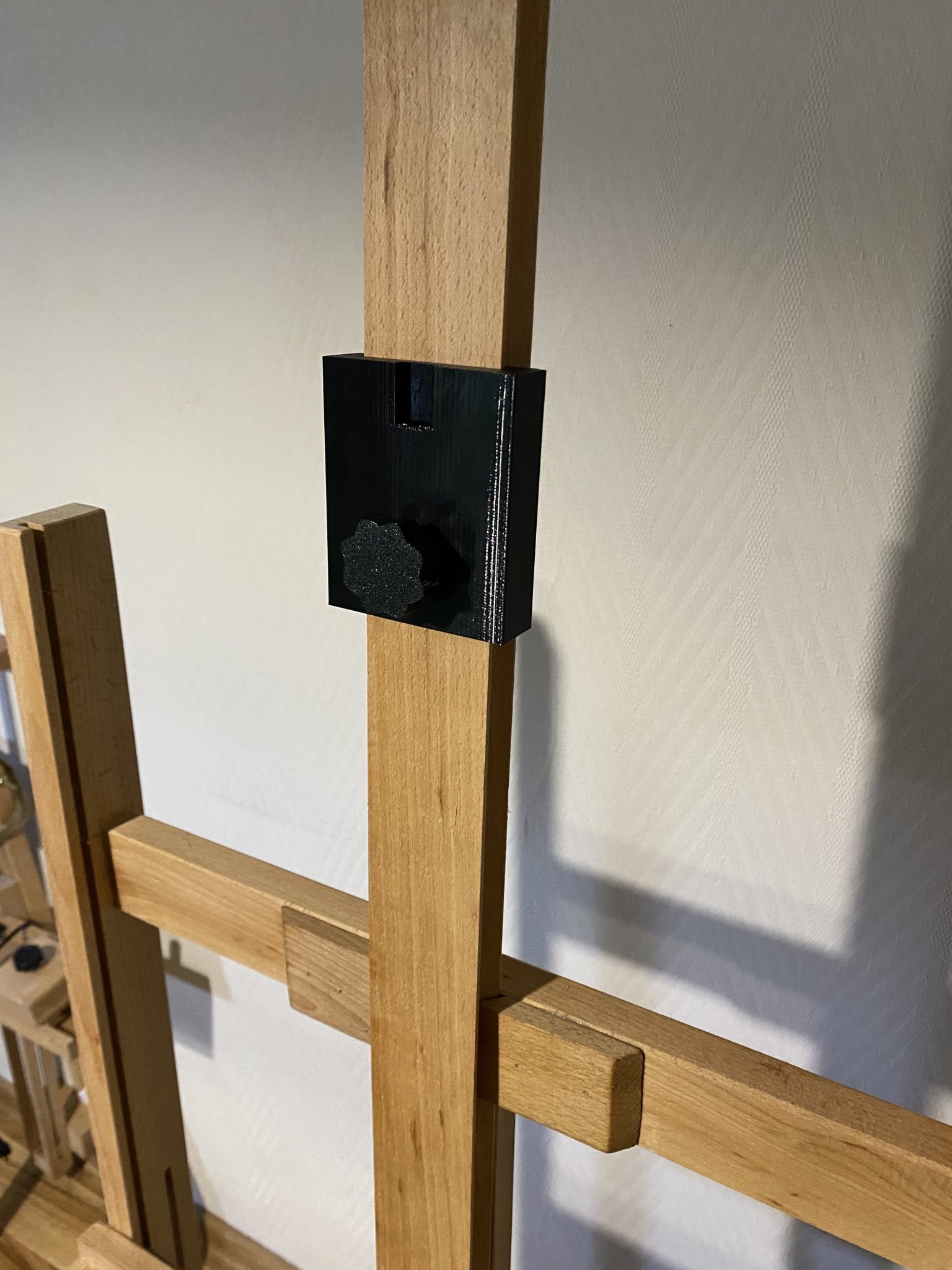 Giá đỡ đèn studio gắn trên giá vẽ