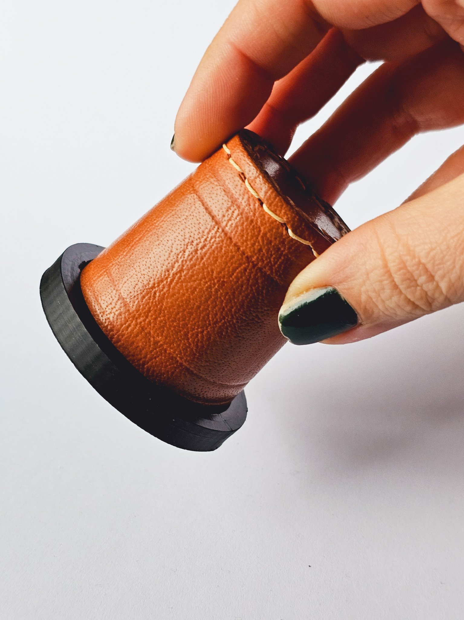 Nắp cho cốc xúc xắc nhỏ