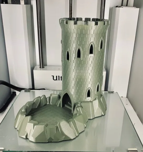 Tháp xúc xắc có nam châm