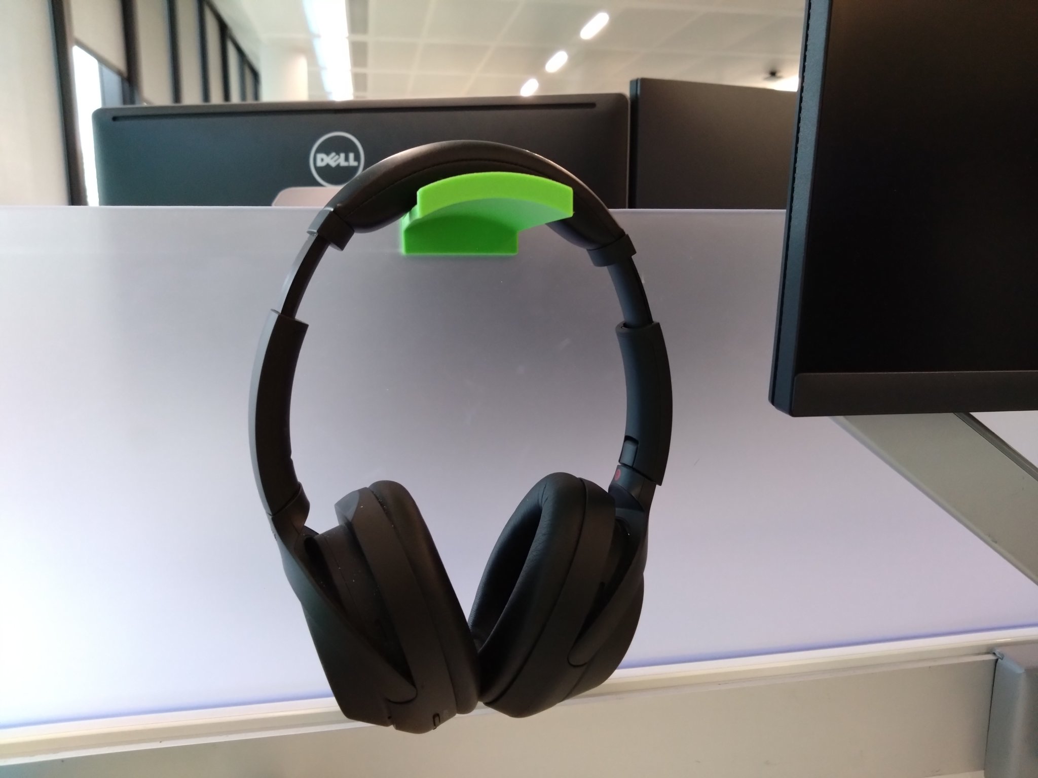 Giá đỡ tai nghe điều chỉnh cho vách ngăn văn phòng