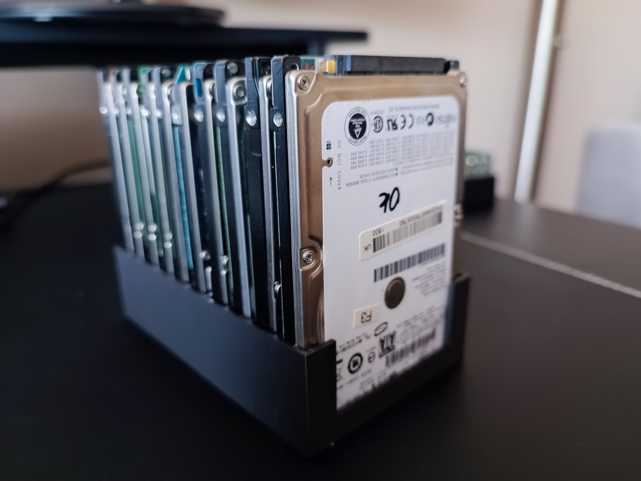 Giá đỡ ổ đĩa 2.5 inch cho ổ HDD và SSD