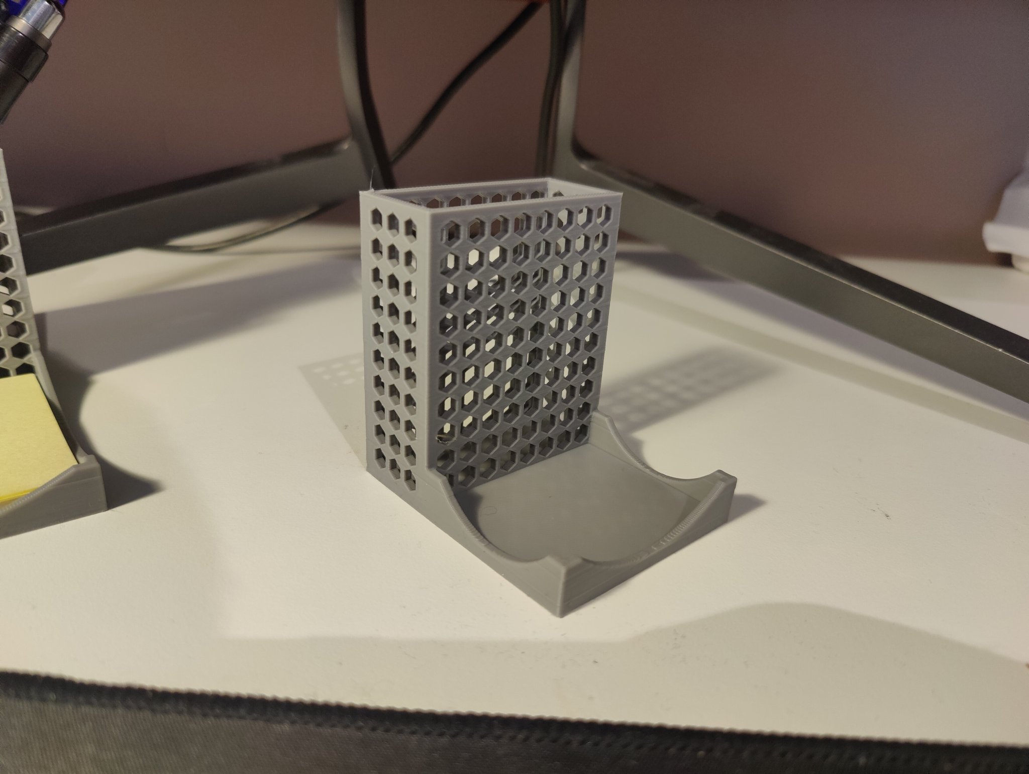 Giá đỡ bút và bút chì cho ghi chú Post-it