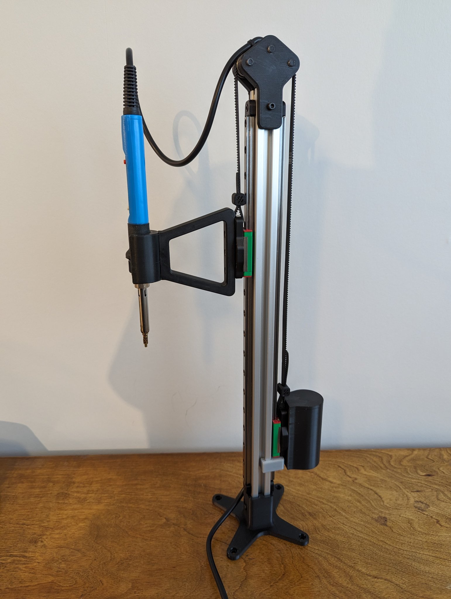 Máy ép nhiệt insert theo kiểu ray MGN9H