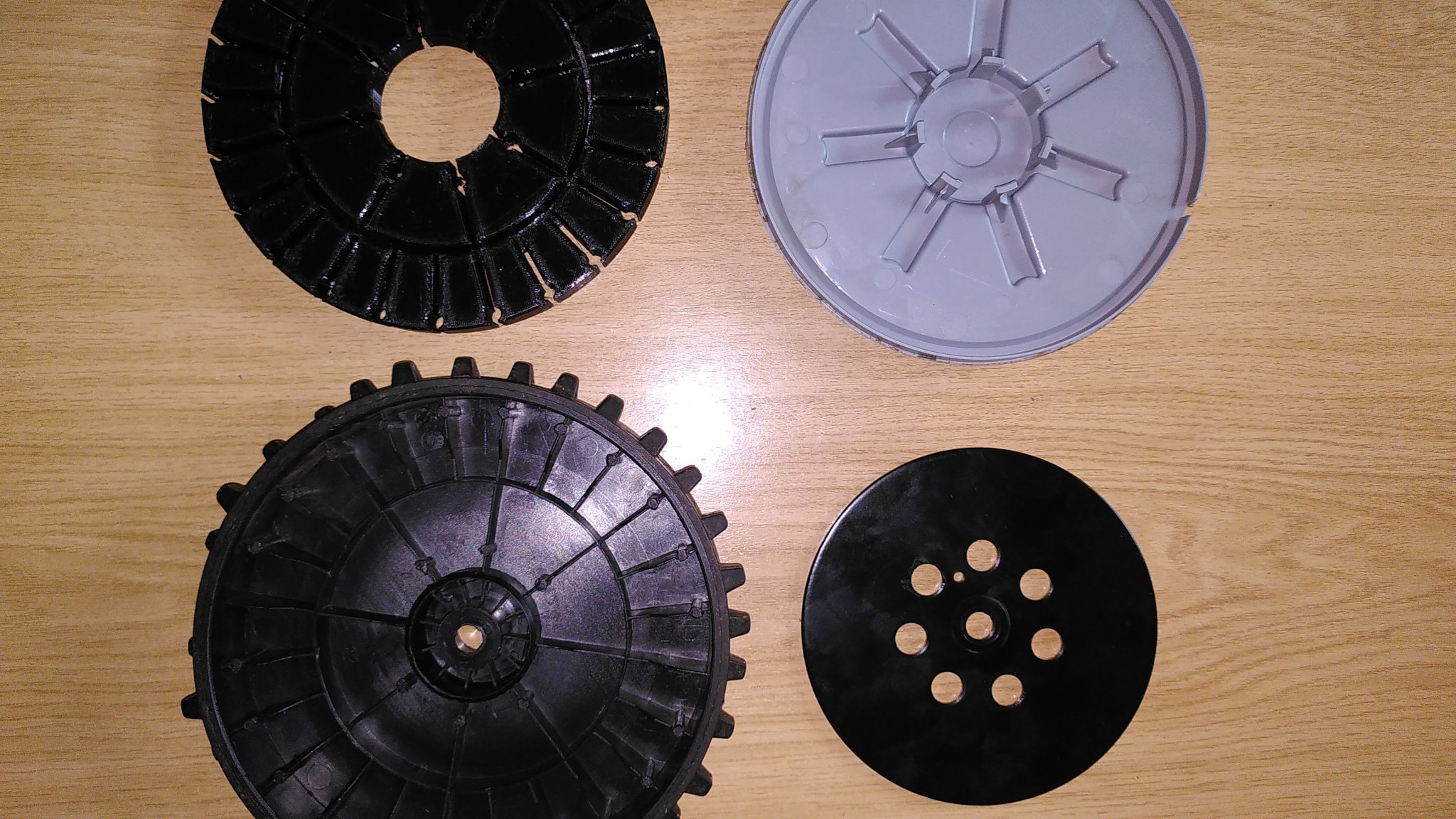 Trọng lượng bánh xe YardForce Classic 500 để tăng độ bám đường