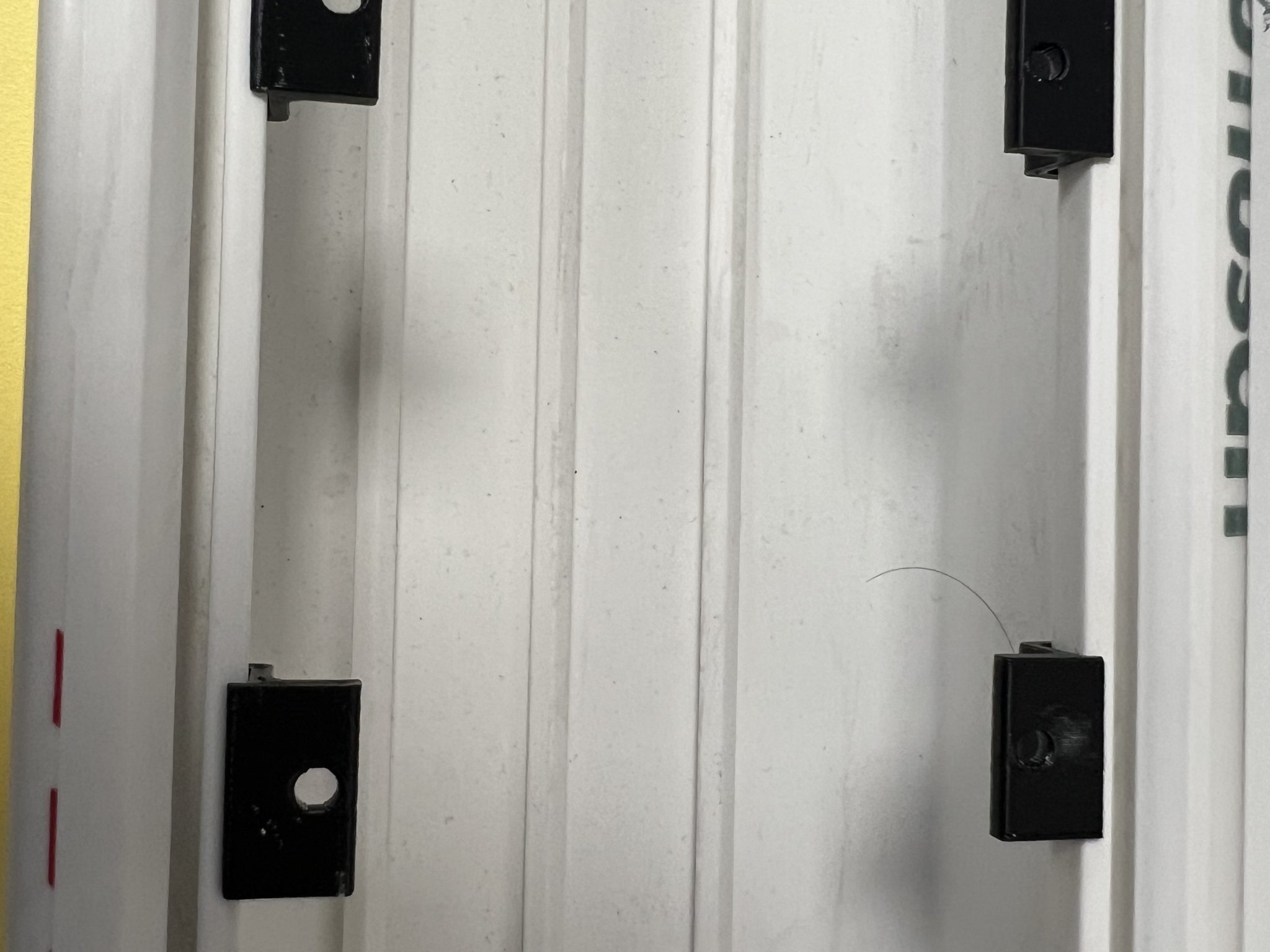 Bộ chuyển đổi móc giá đỡ cáp Mutlusan cho công tắc và ổ cắm