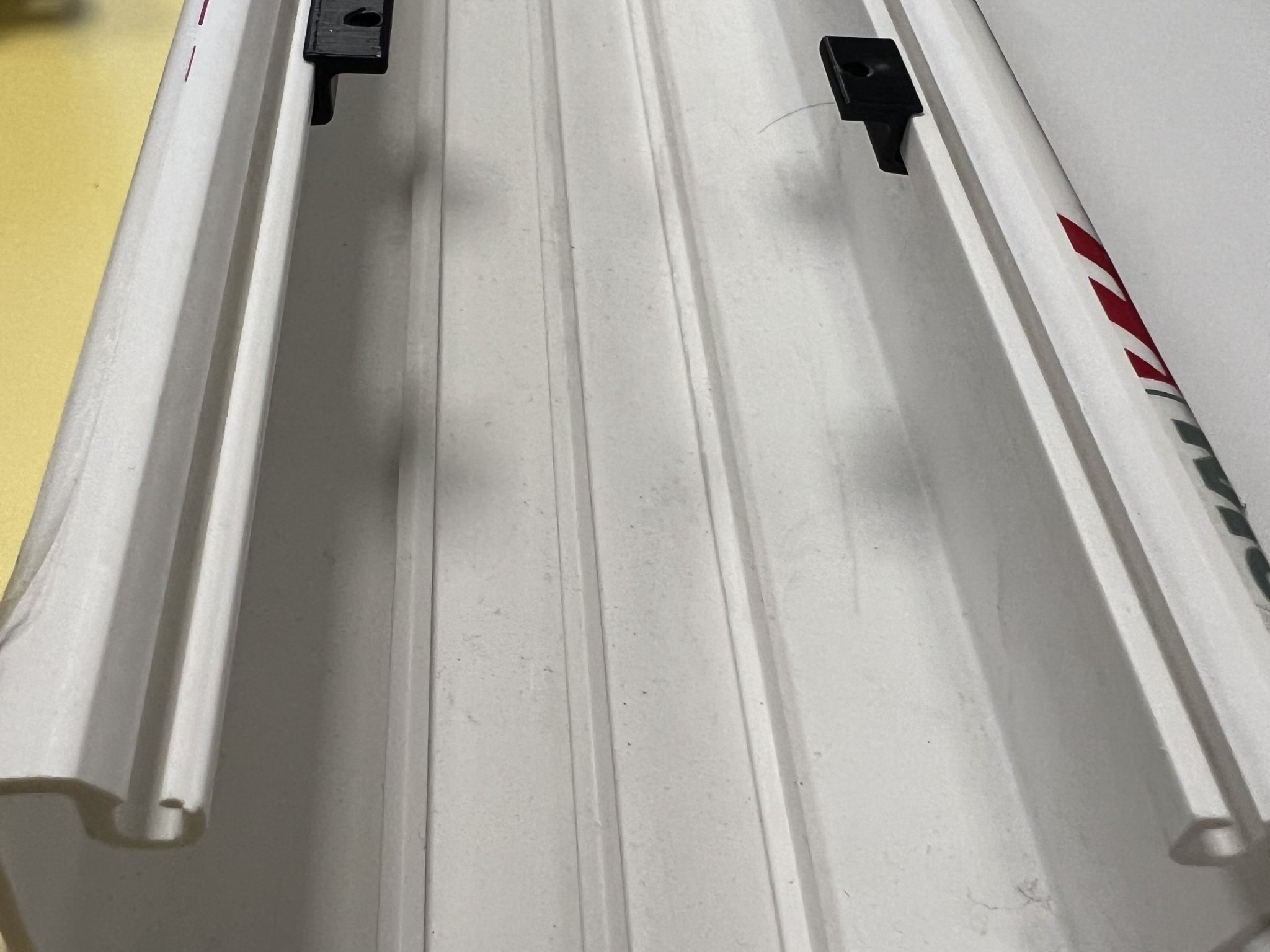 Bộ chuyển đổi móc giá đỡ cáp Mutlusan cho công tắc và ổ cắm