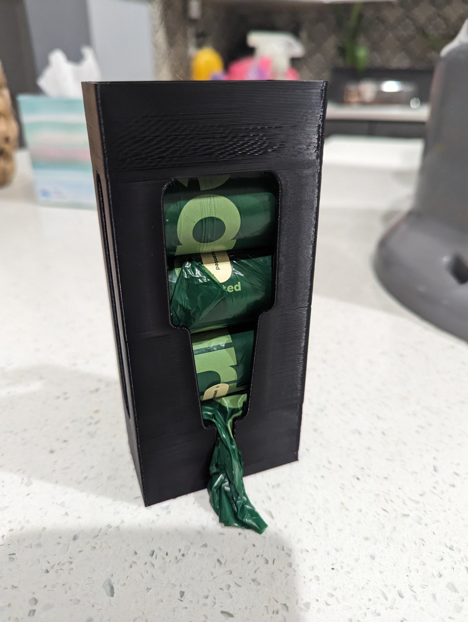 Máy phân phát túi phân chó treo tường dễ dàng