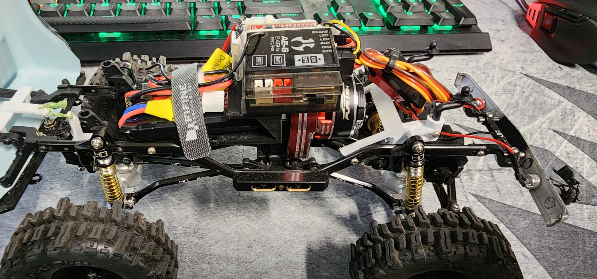 Khay pin scx24 low cg với giá đỡ esc cho động cơ furitek