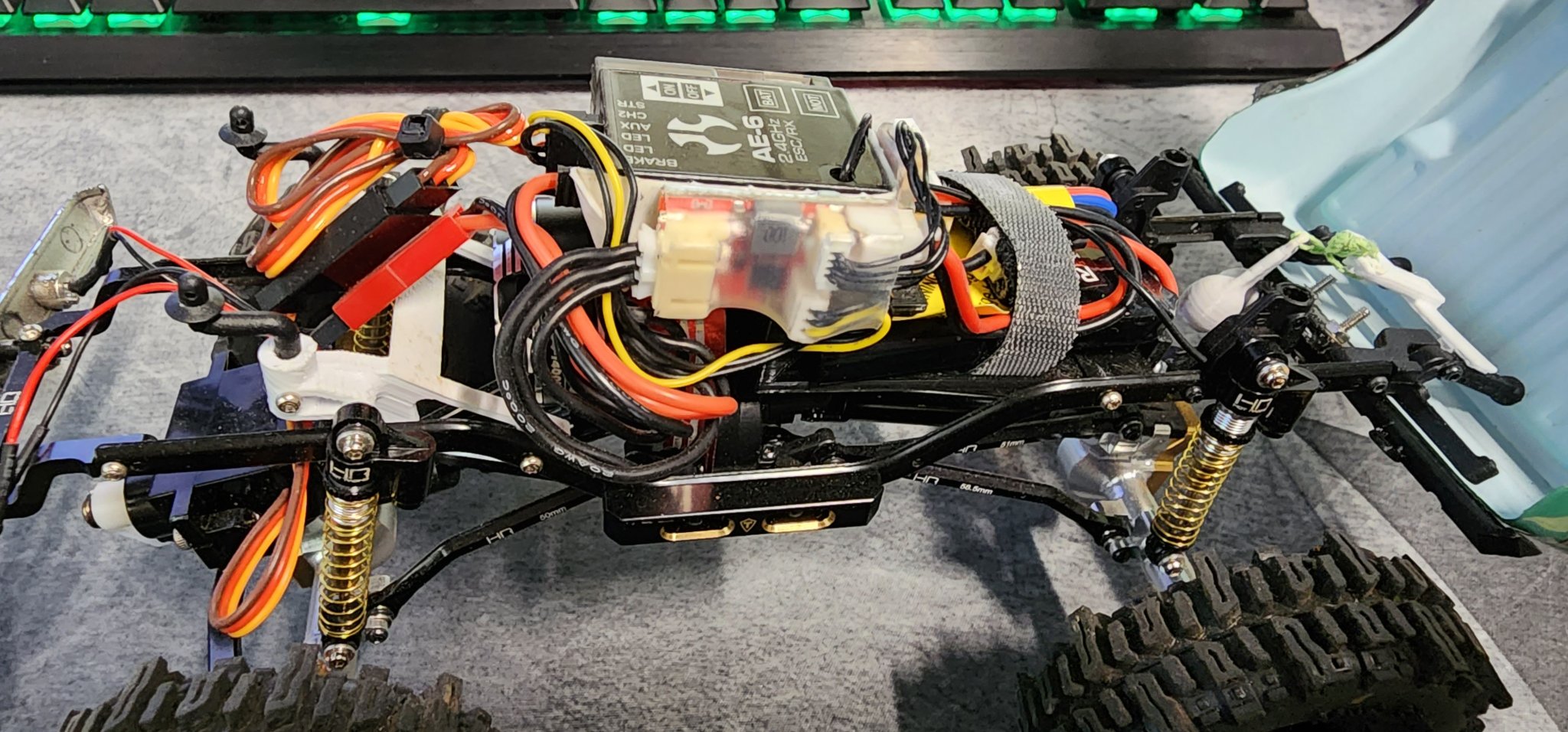 Khay pin scx24 low cg với giá đỡ esc cho động cơ furitek