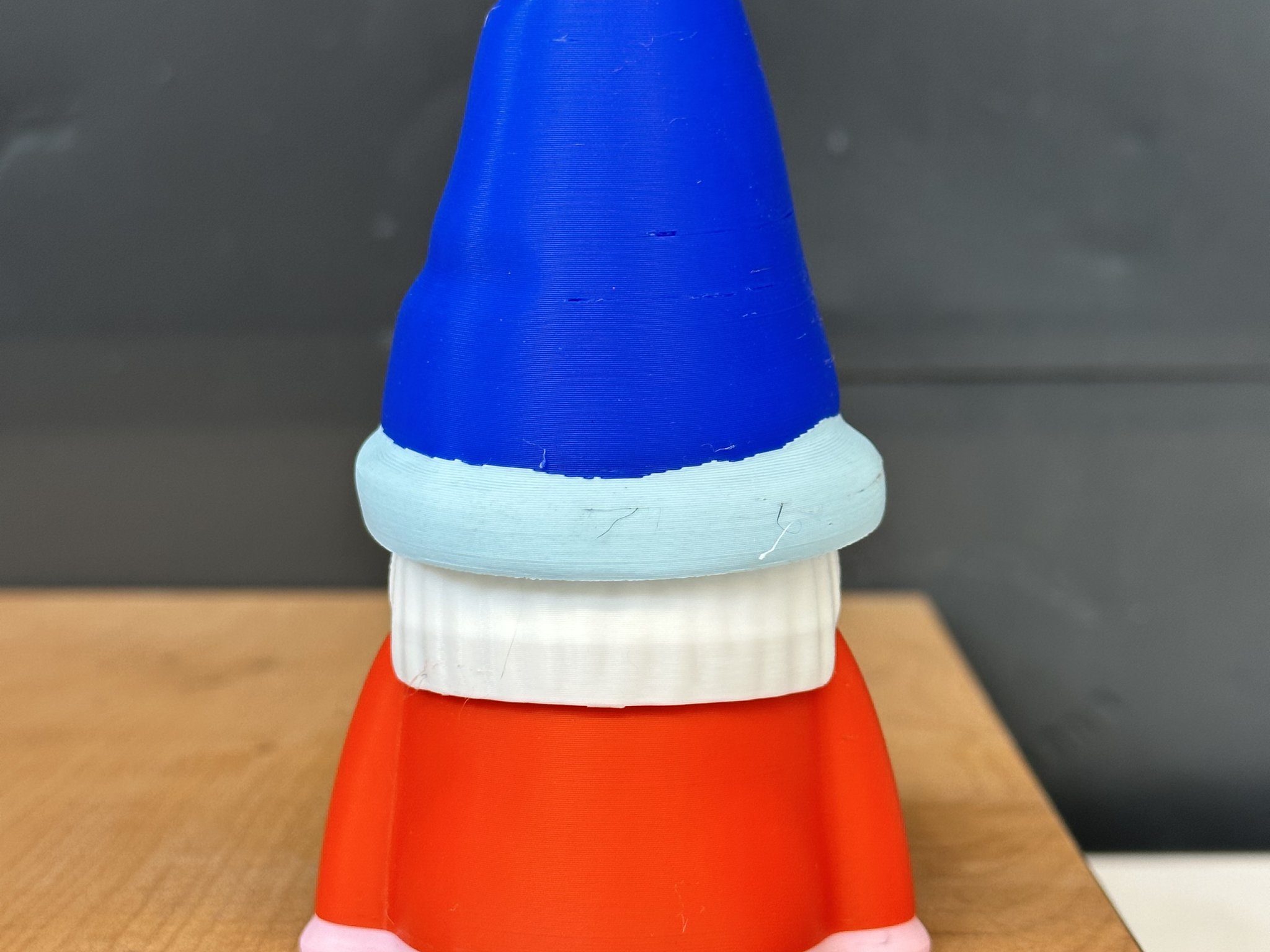 Gnome Vườn Linh Hoạt với Ống Bison