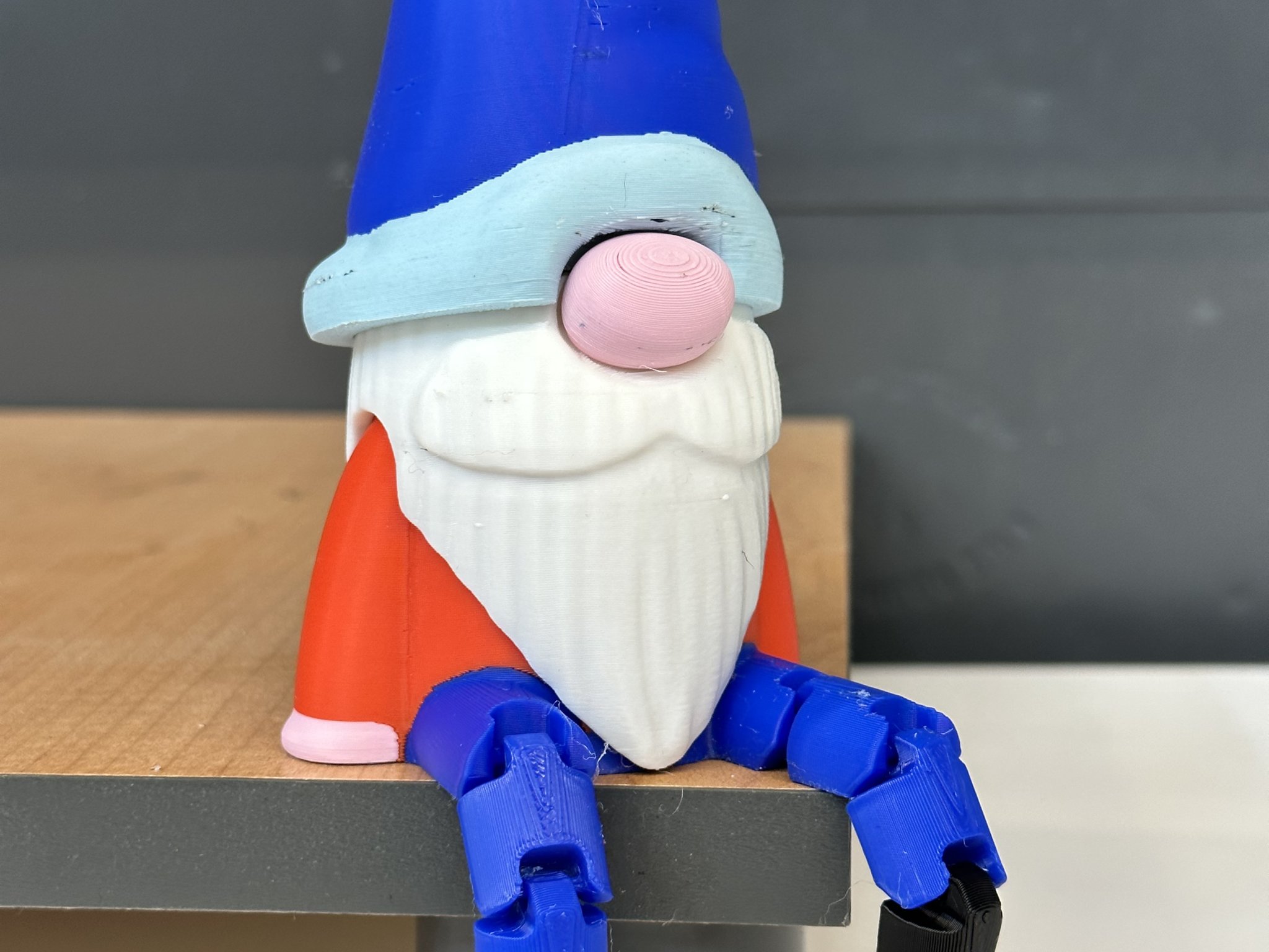 Gnome Vườn Linh Hoạt với Ống Bison