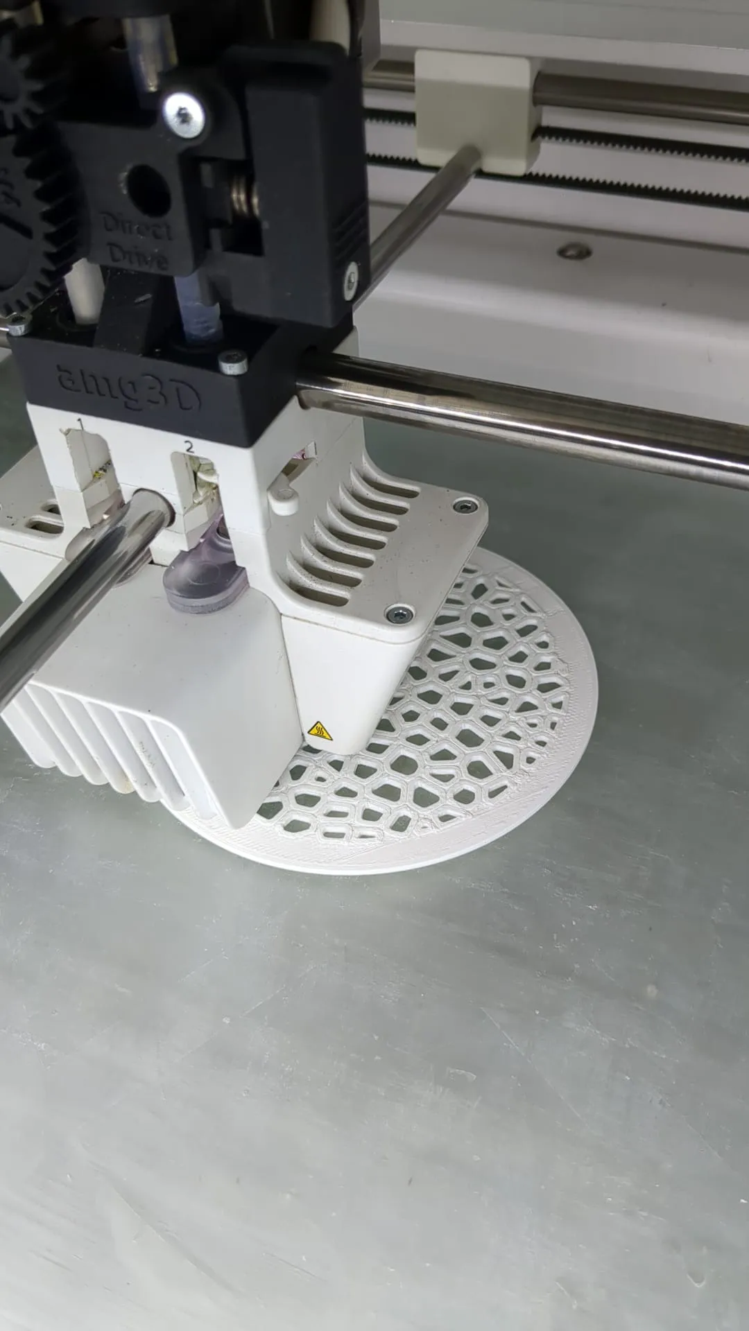 Nắp lưới cho ống thông gió 100mm trong bếp