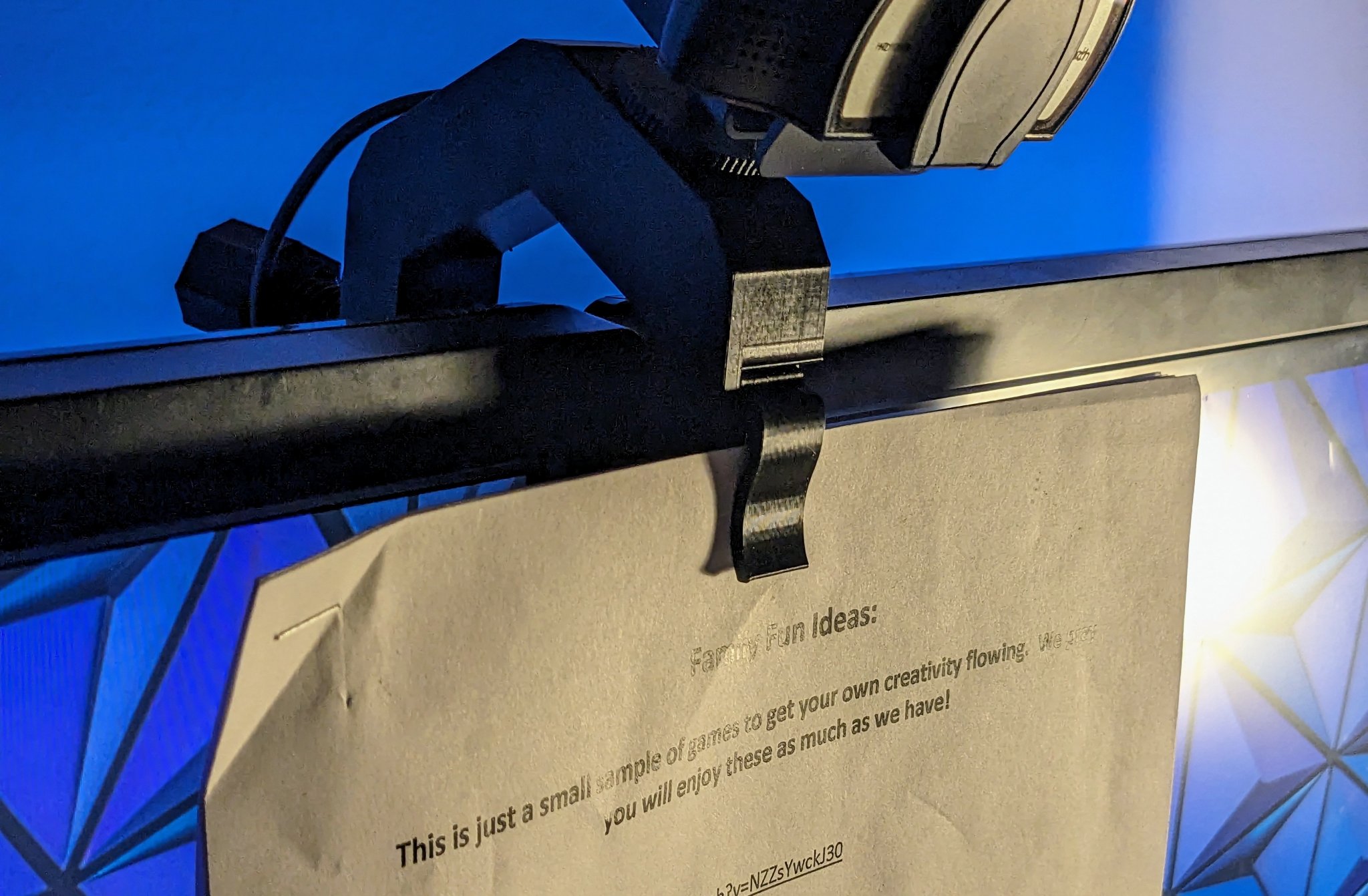 Giá đỡ giấy cho màn hình với kẹp Photo Clamp