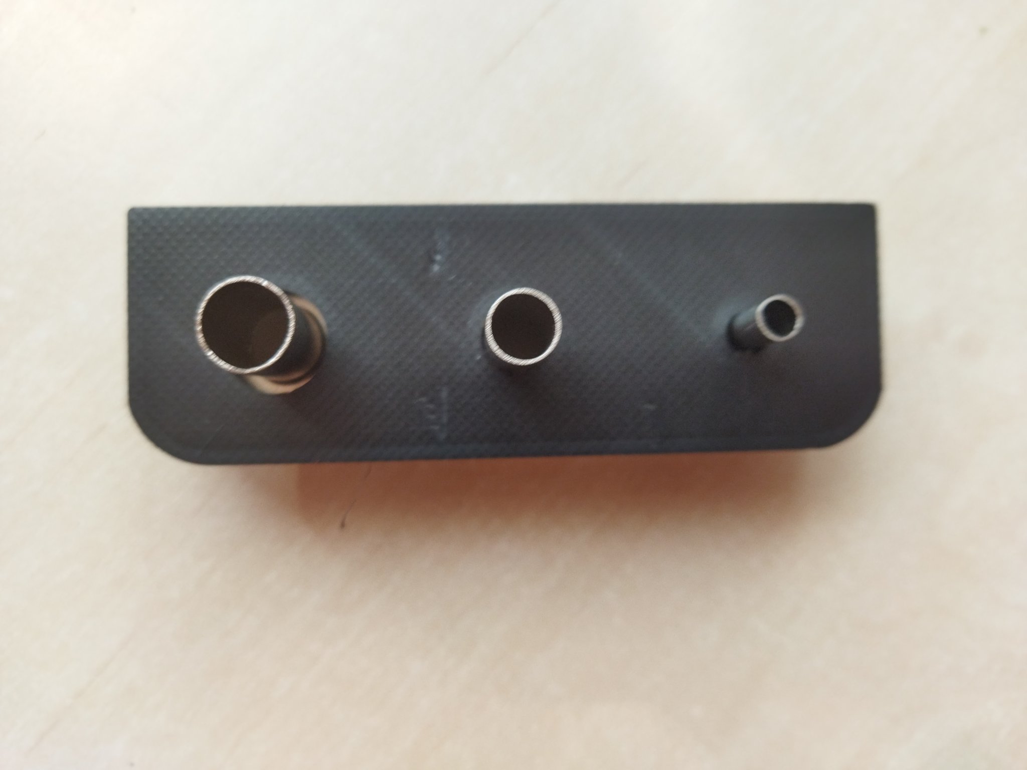 Giá đỡ vòi hàn hơi nóng từ tính cho máy hàn điện tử