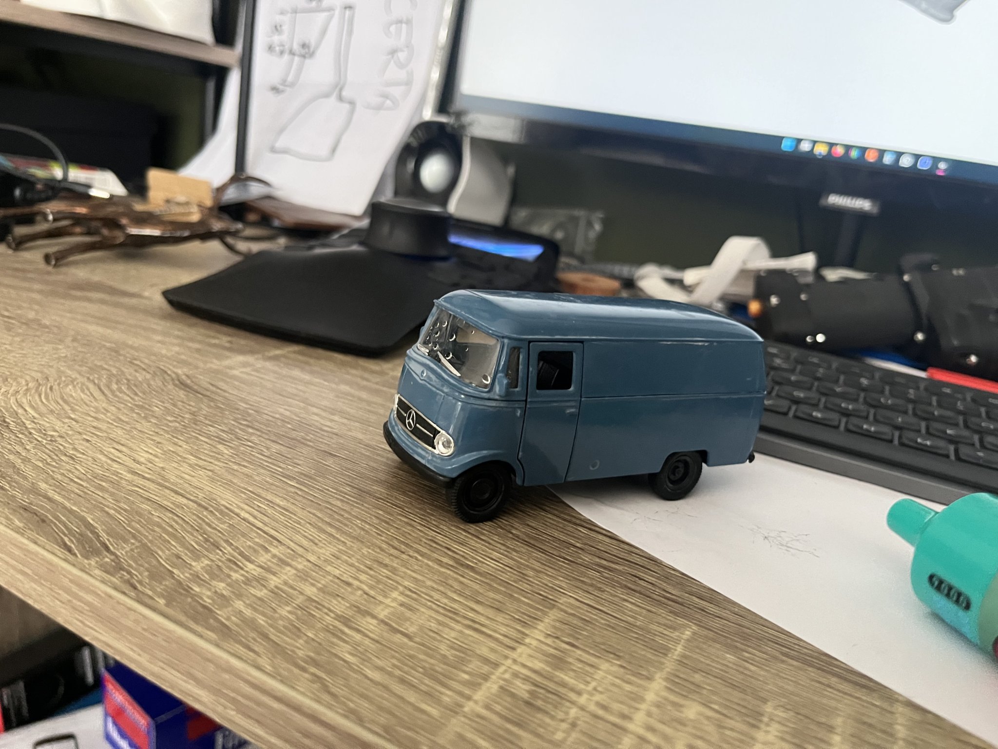 Mô hình xe Mercedes Benz L319 được quét 3D