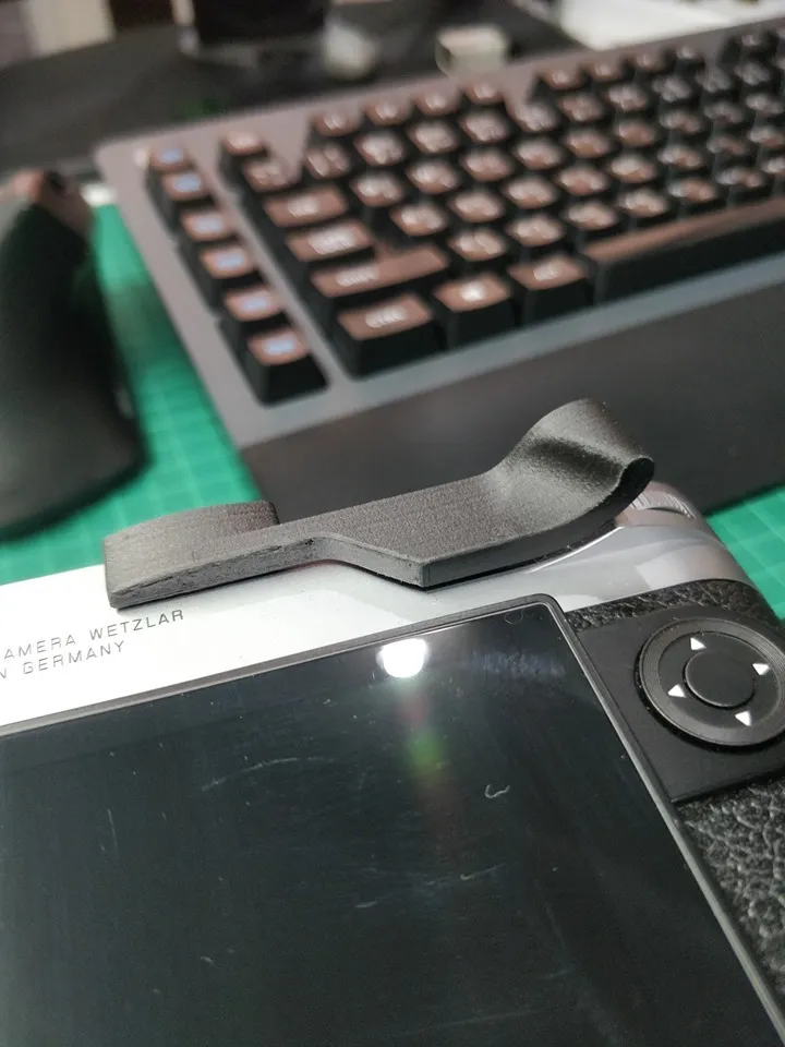 Giá đỡ ngón tay cho máy ảnh LEICA M10