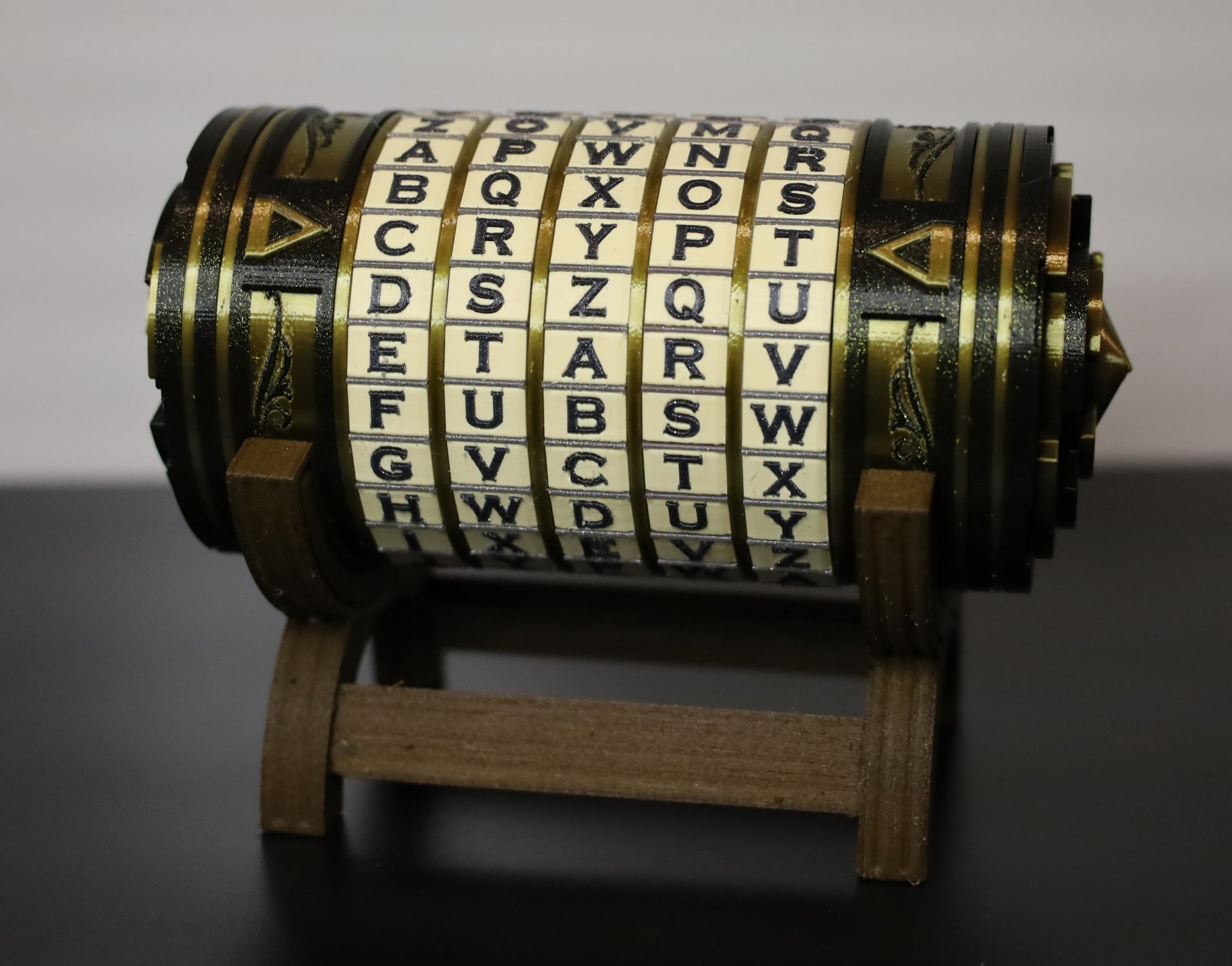 Cryptex chức năng hoàn chỉnh với mã số tùy chỉnh