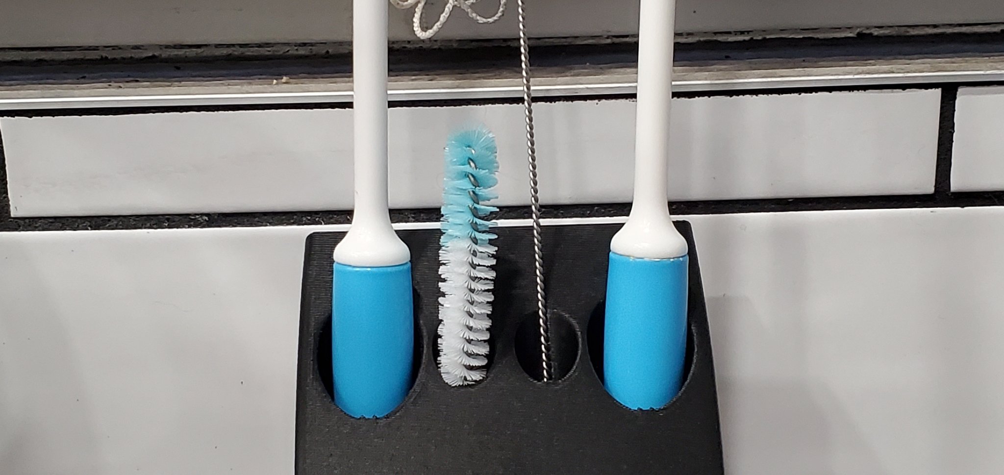 Giá đỡ bàn chải cho bình Iron Flask