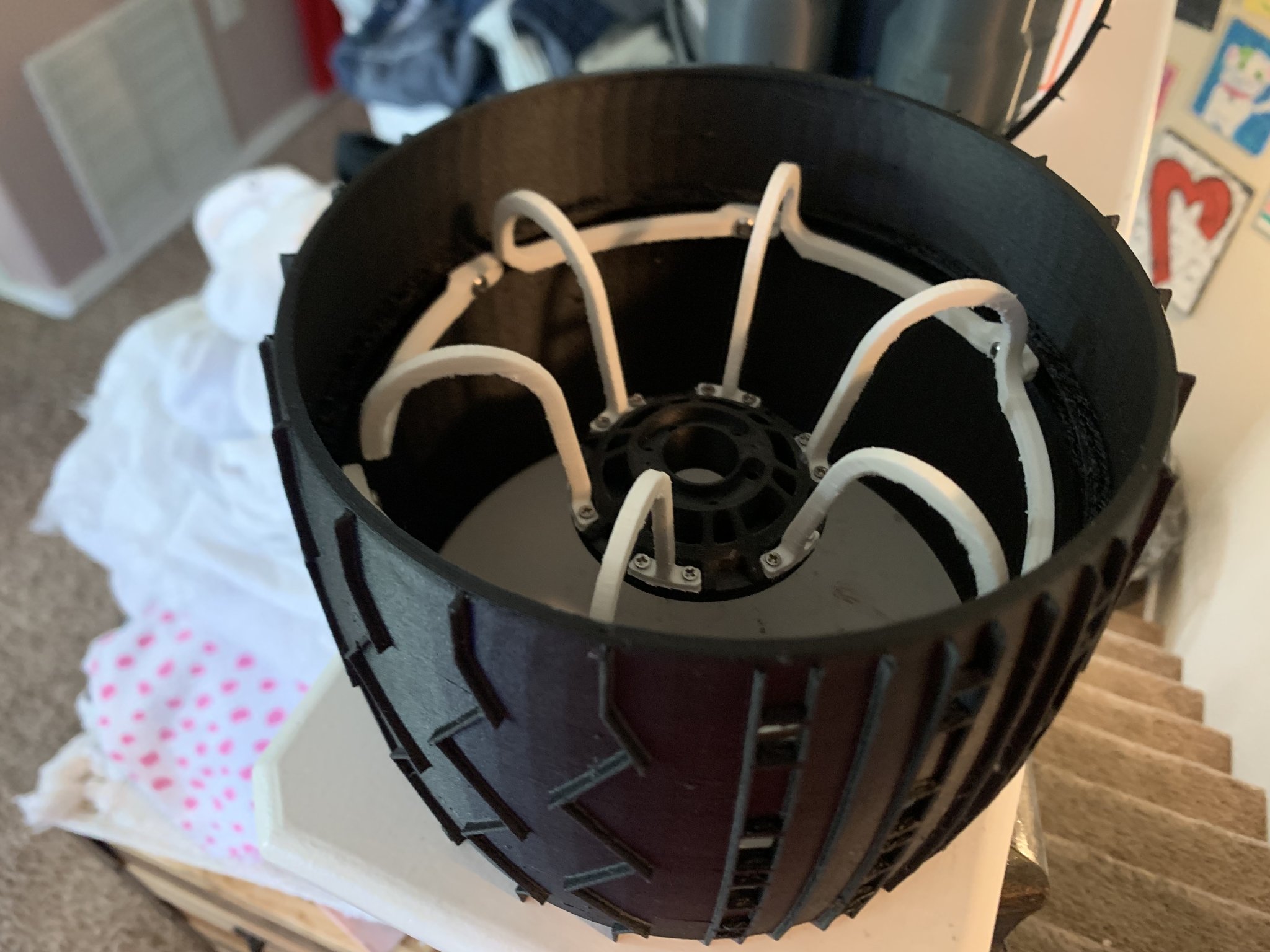 Bánh xe Curiosity Rover cho sứ mệnh trên sao Hỏa