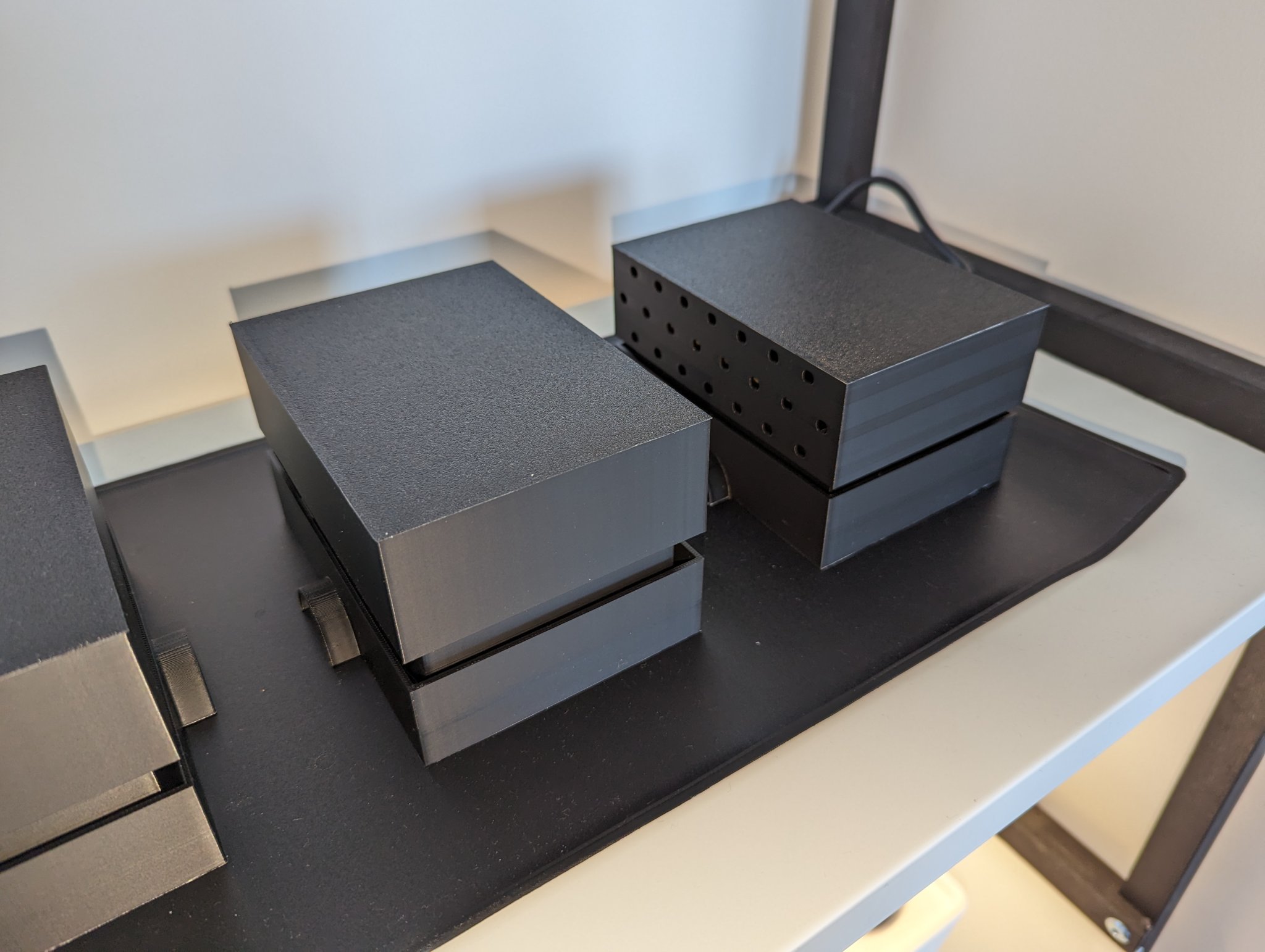 Khay ươm hạt bằng đá khoáng Rockwool 4x4x2cm